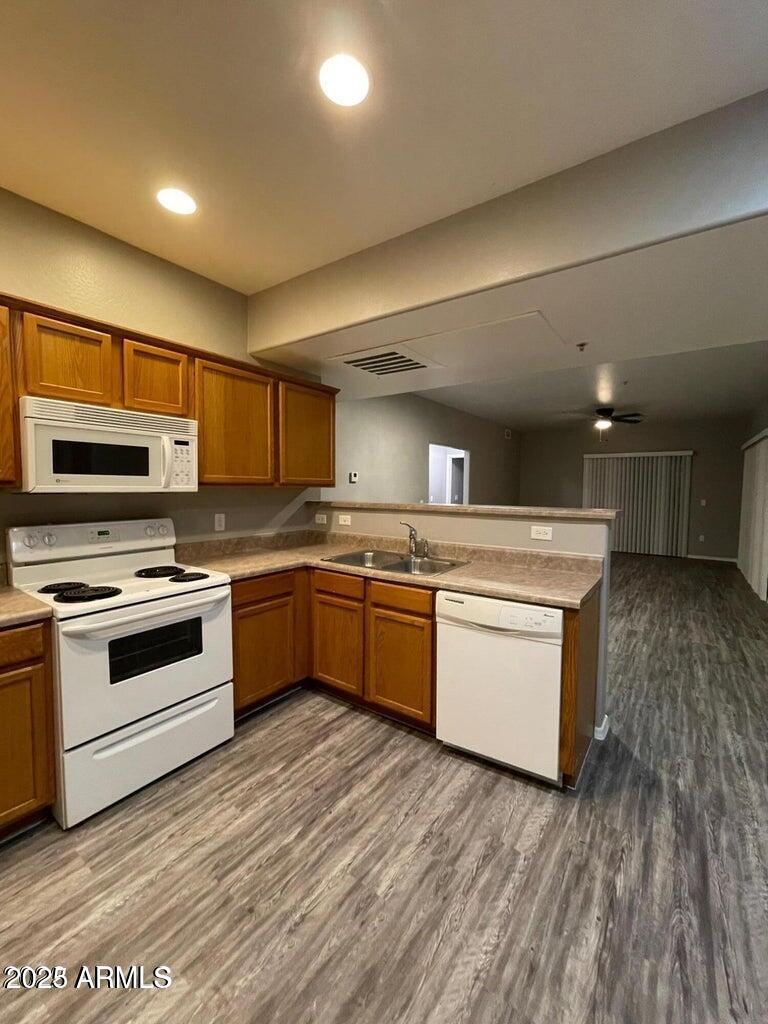 6770 N 47TH Avenue, 1021