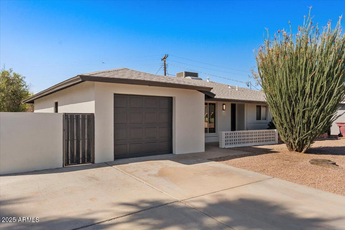 8617 E PALM Lane