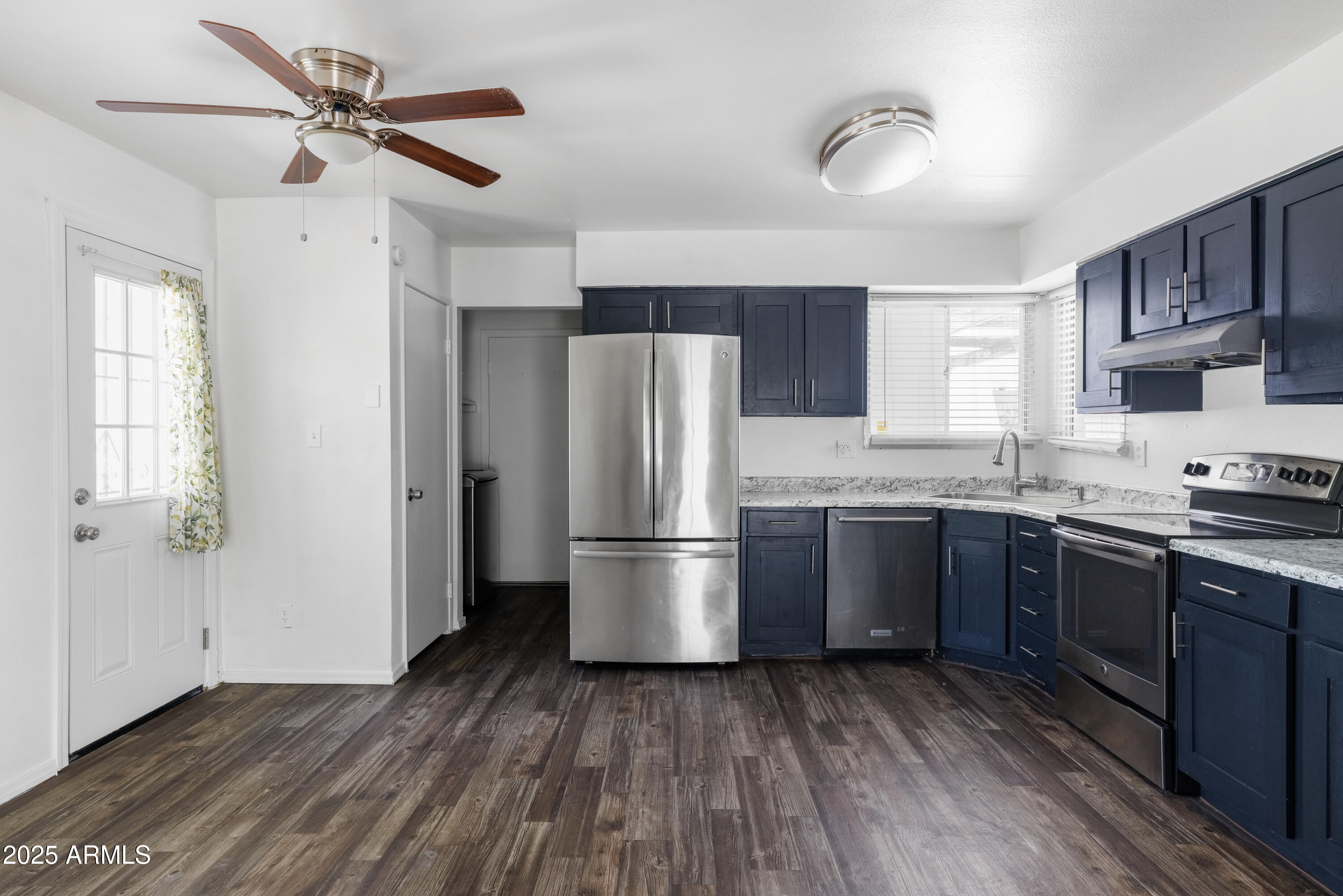 4133 E PLEASANT Lane