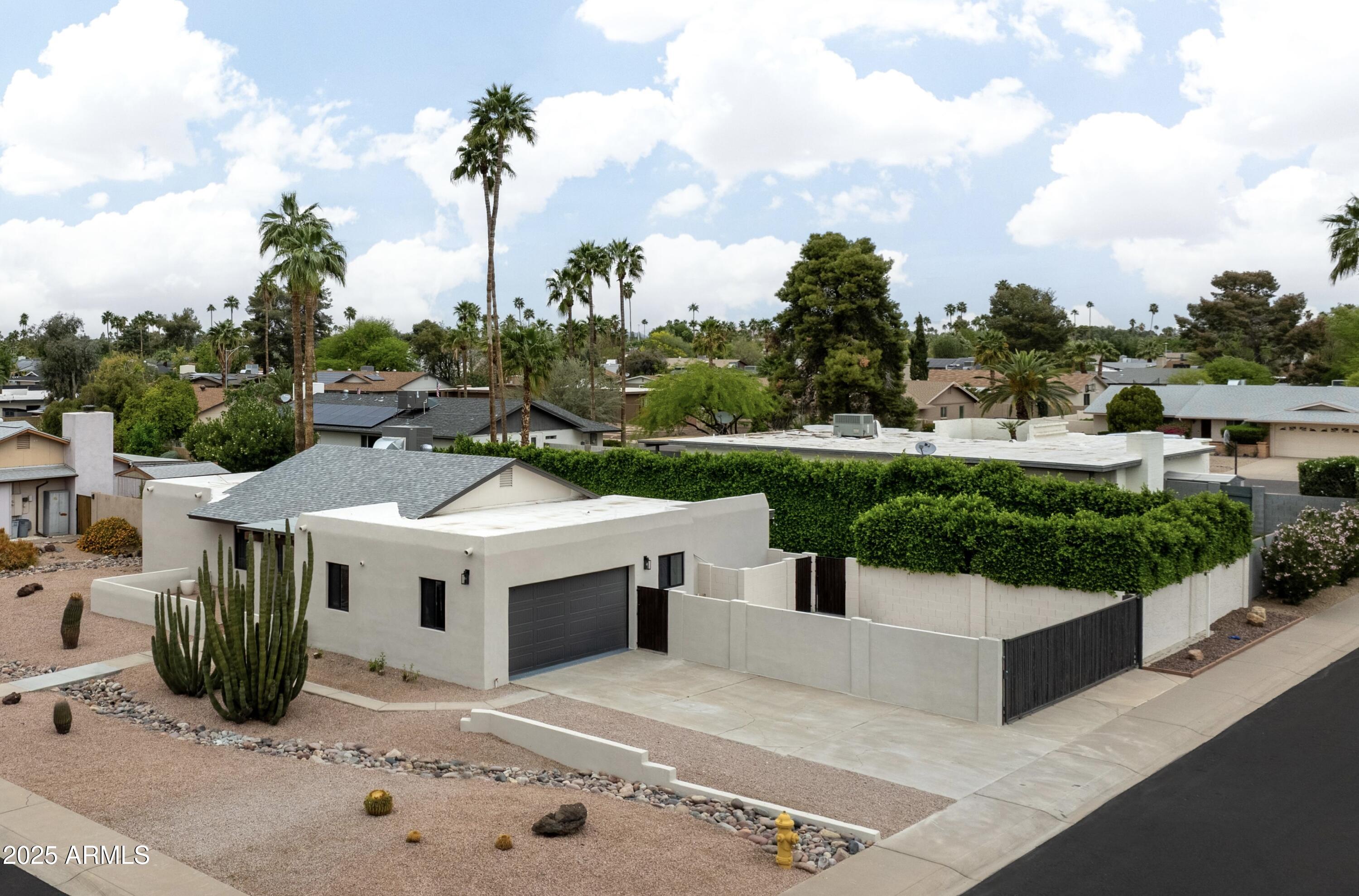 5342 E SHEENA Drive