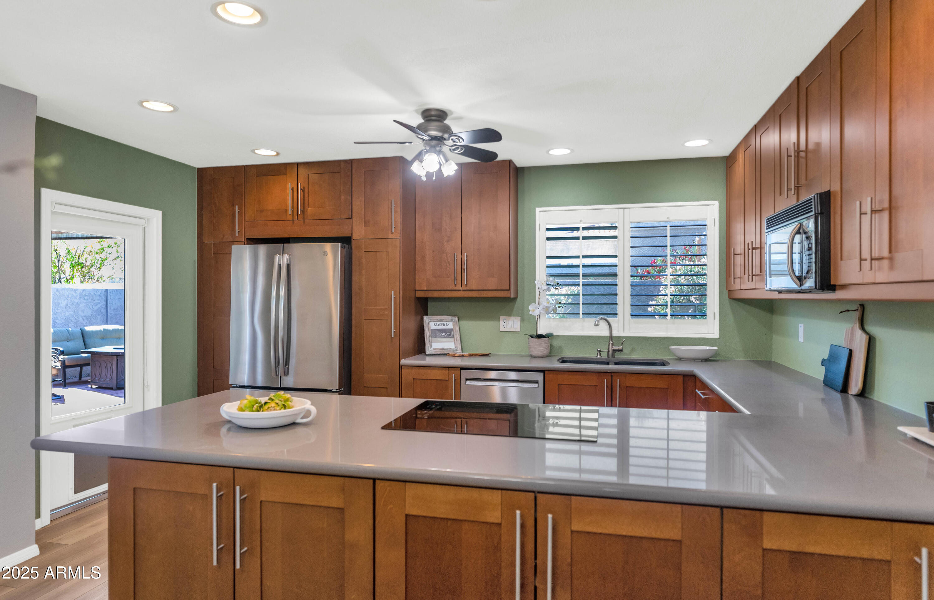 7917 E CACTUS WREN Road