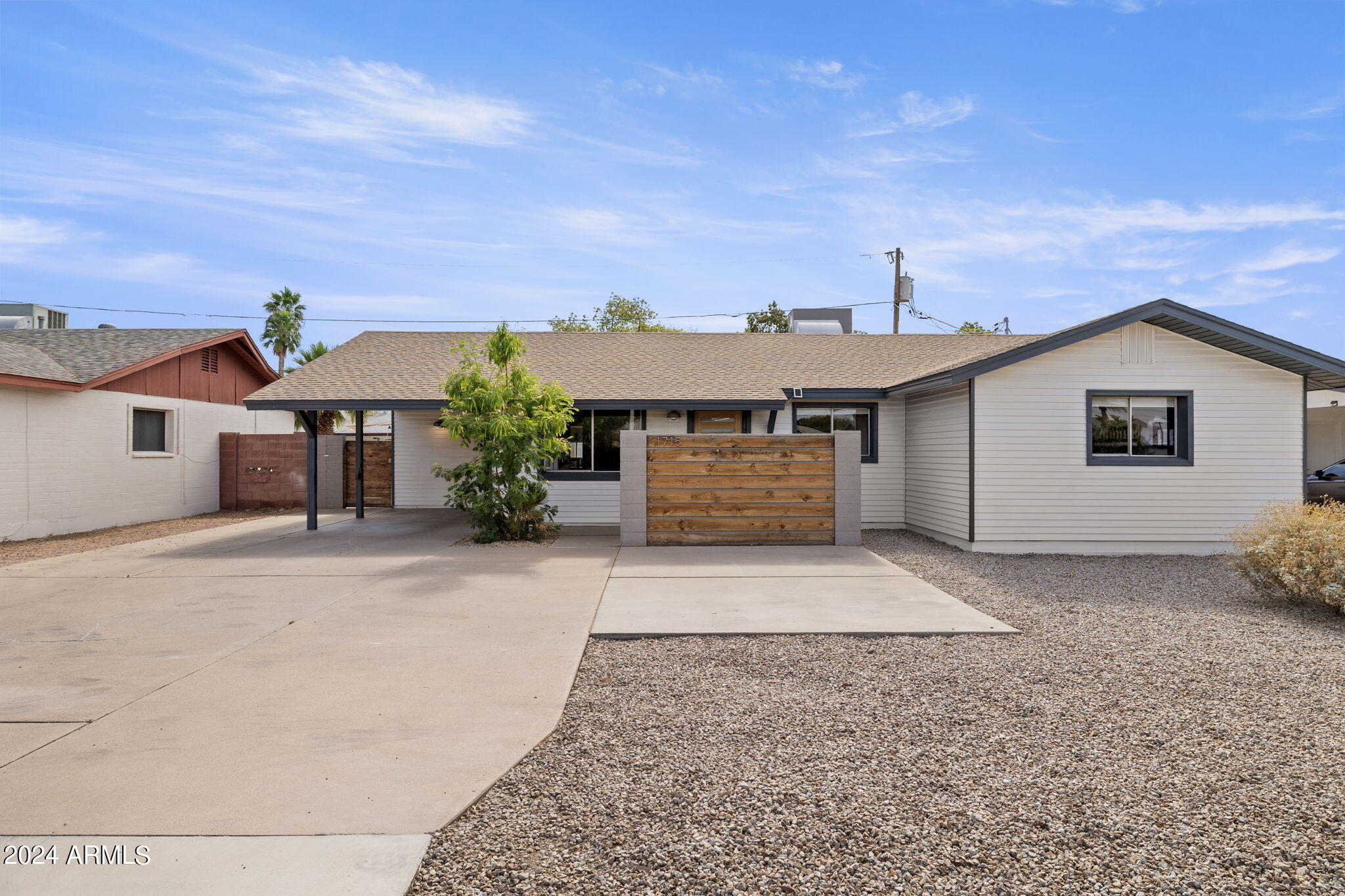 1715 S HARDY Drive