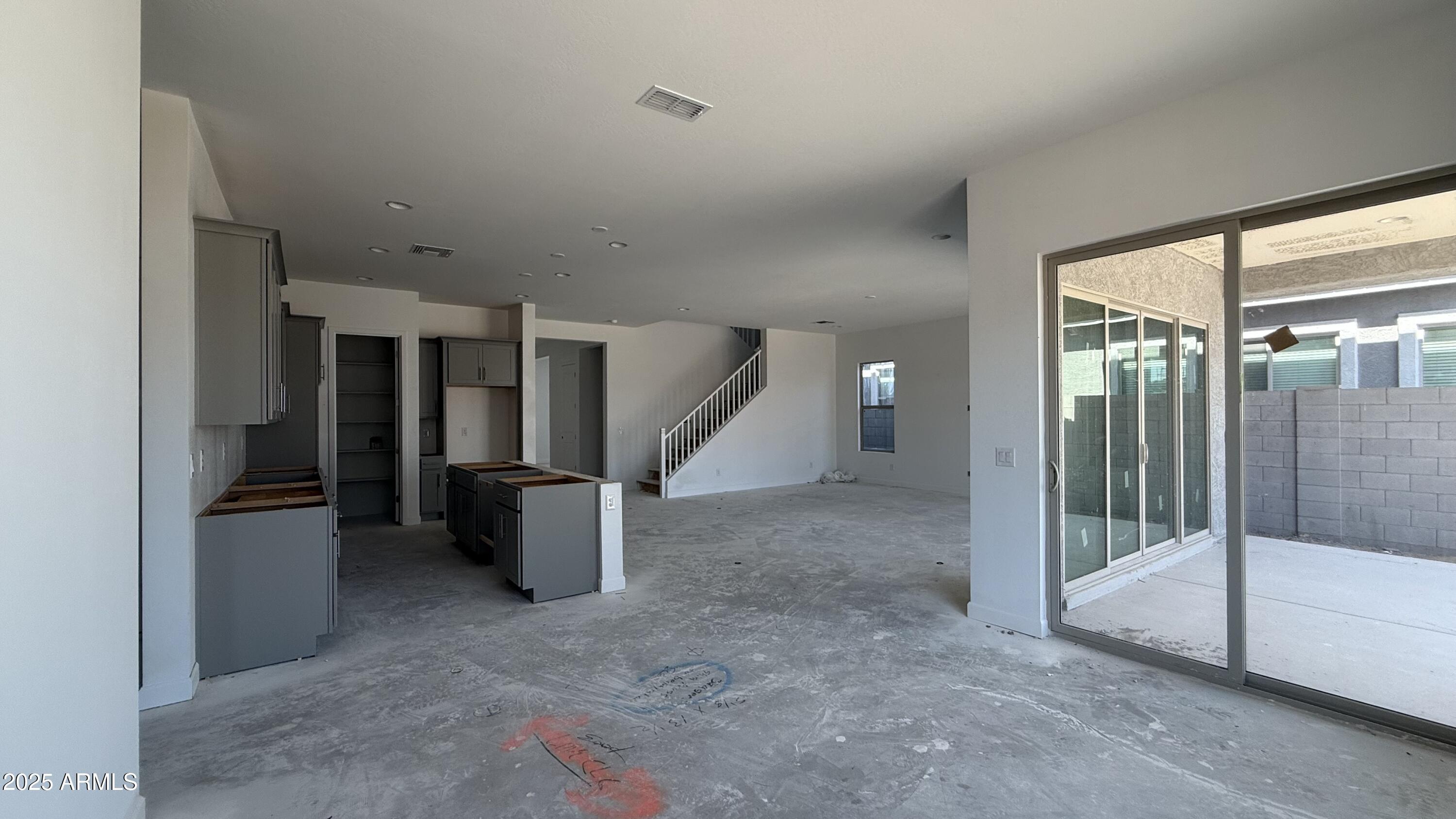 11423 E UTAH Avenue