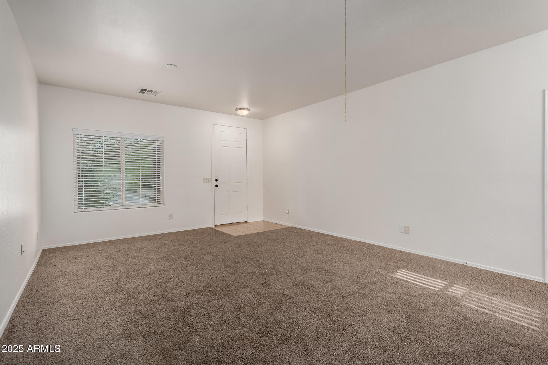 1222 E CANYON Trail