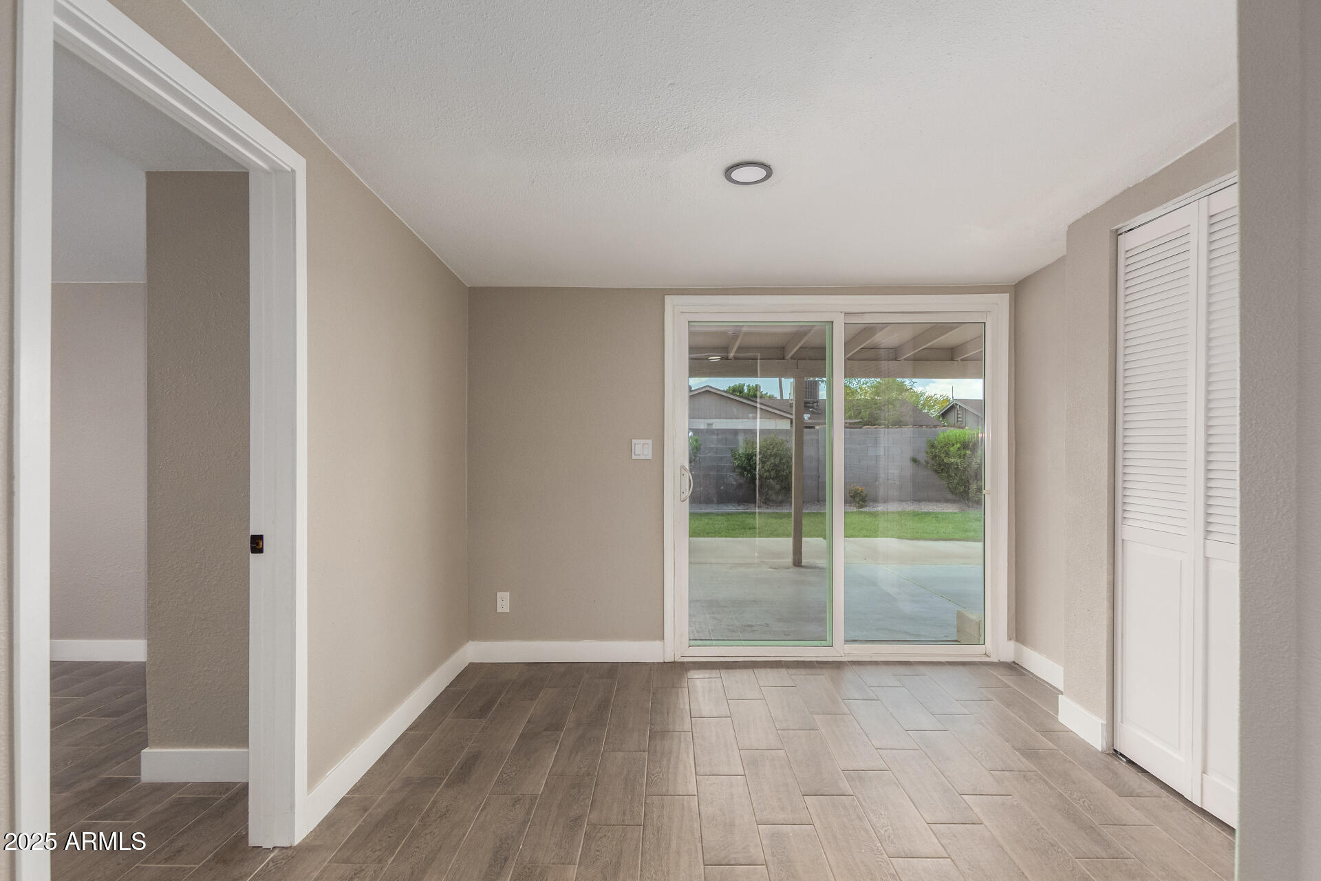 1713 W PALOMINO Drive