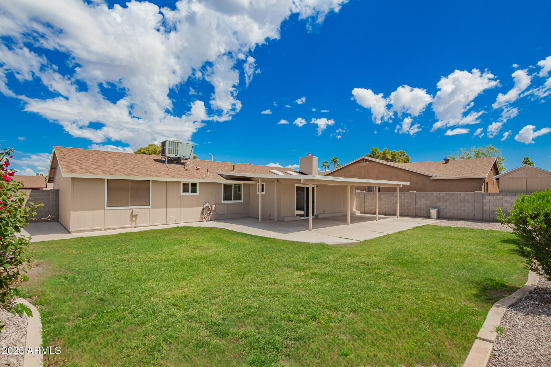1713 W PALOMINO Drive