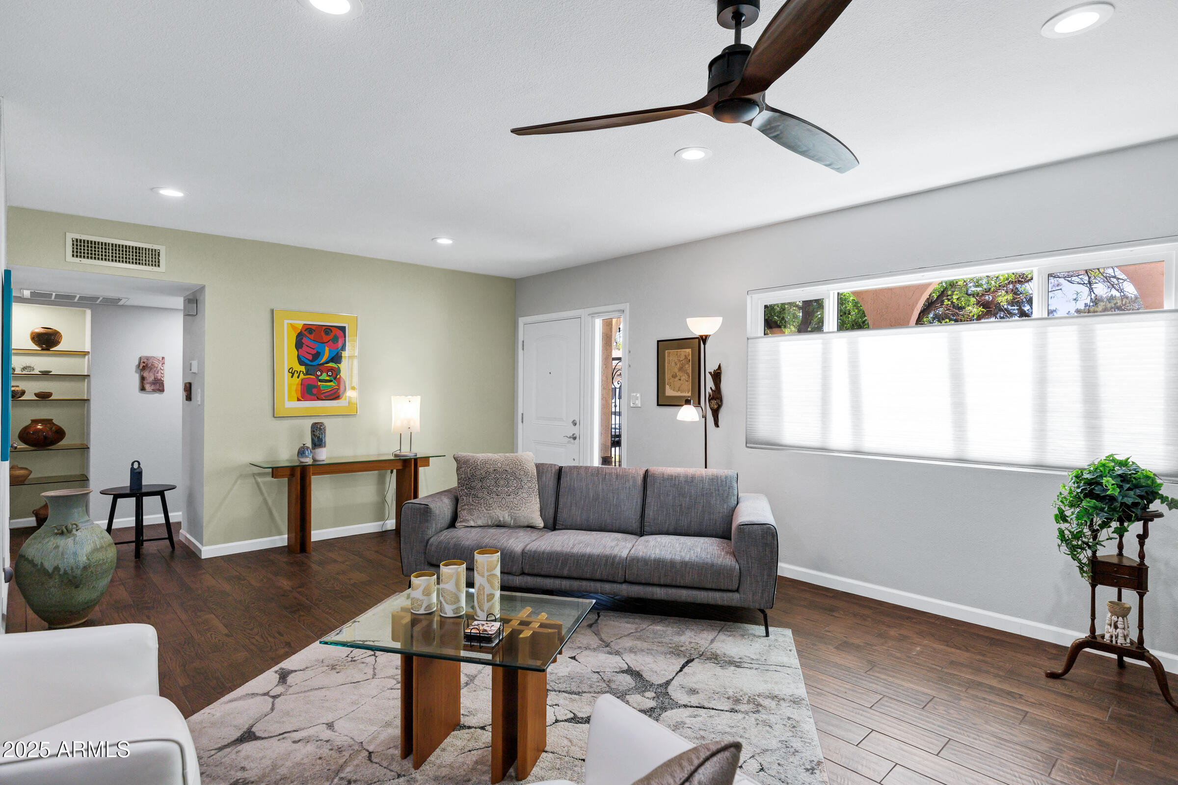 2138 E MINTON Drive