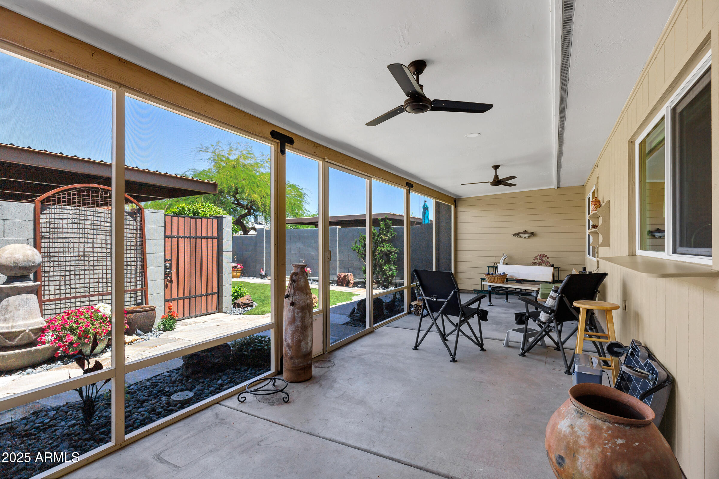 2138 E MINTON Drive