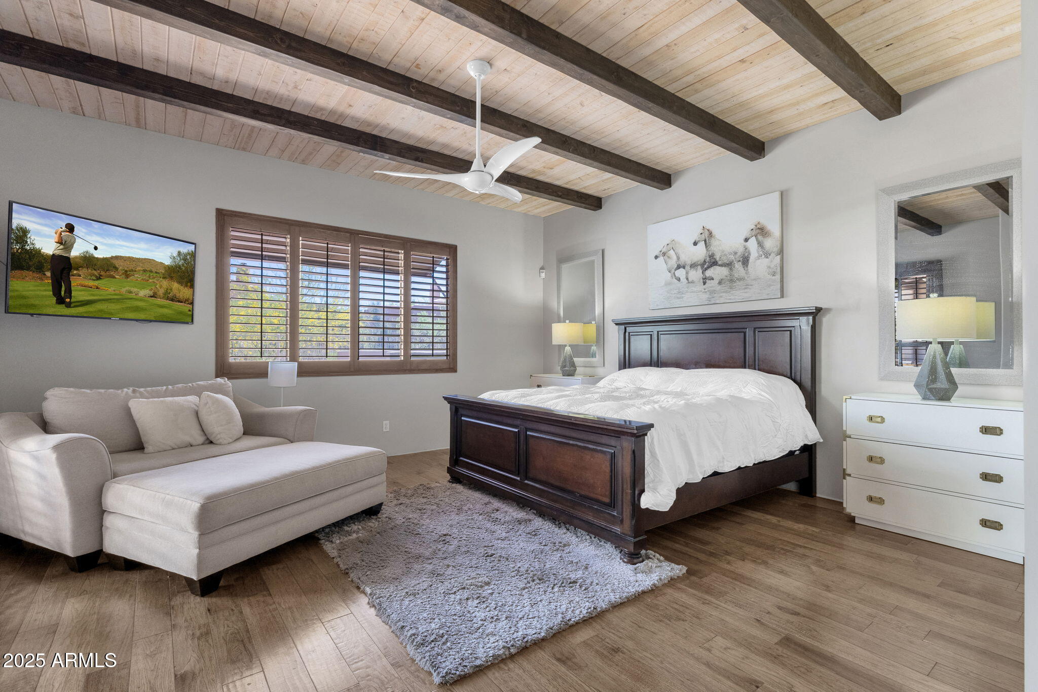 11123 E MONUMENT Drive