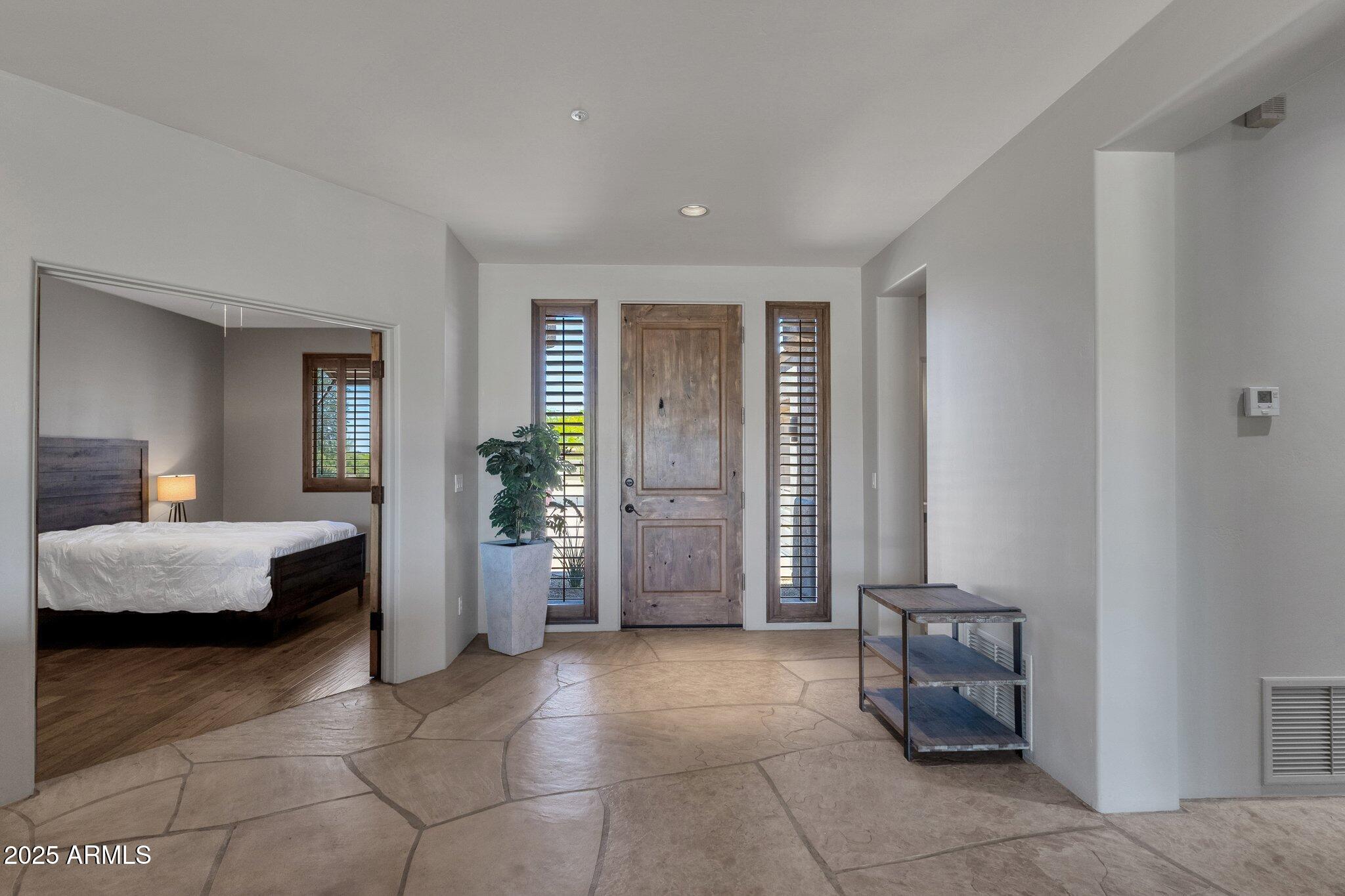 11123 E MONUMENT Drive