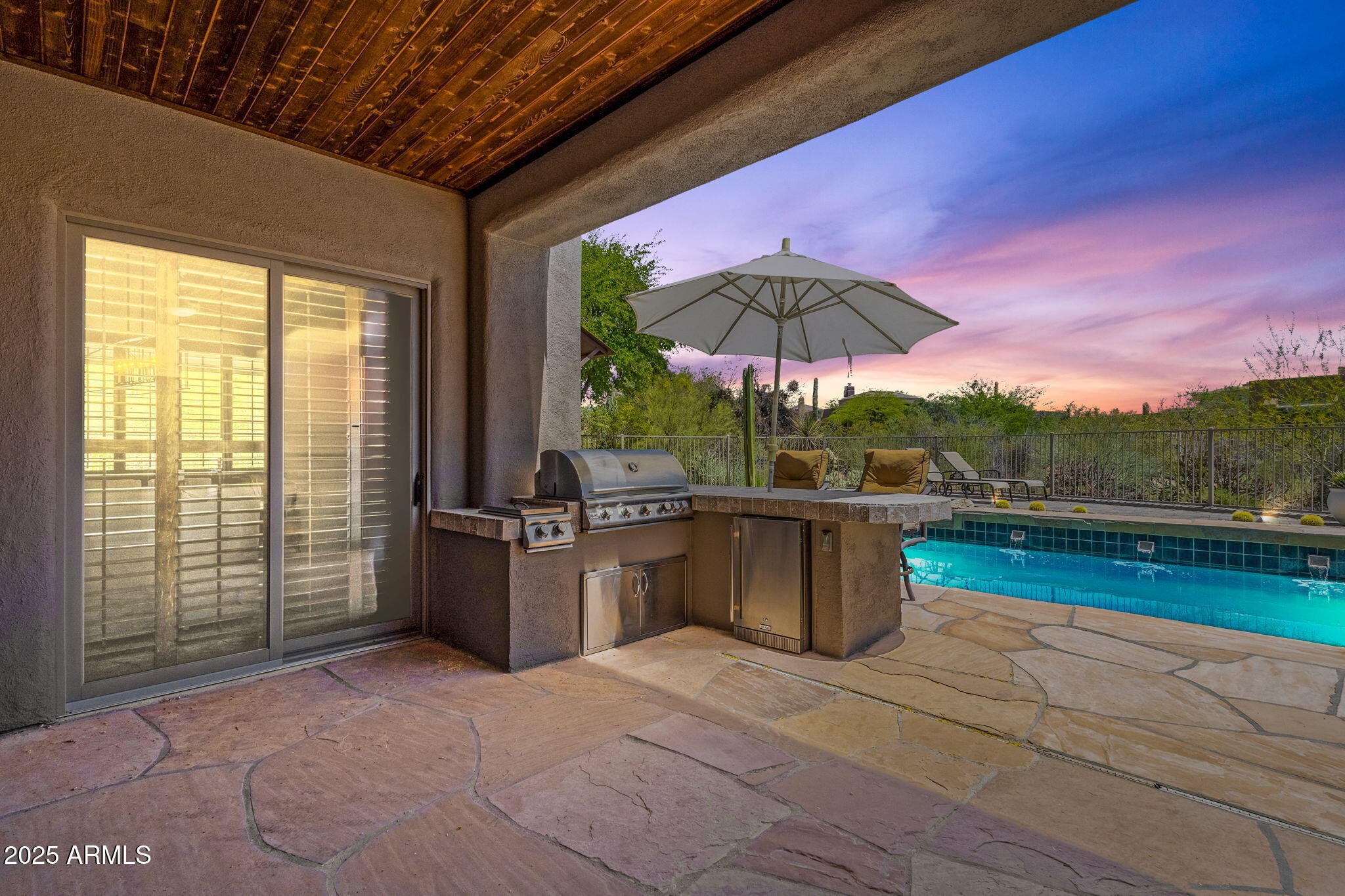 11123 E MONUMENT Drive