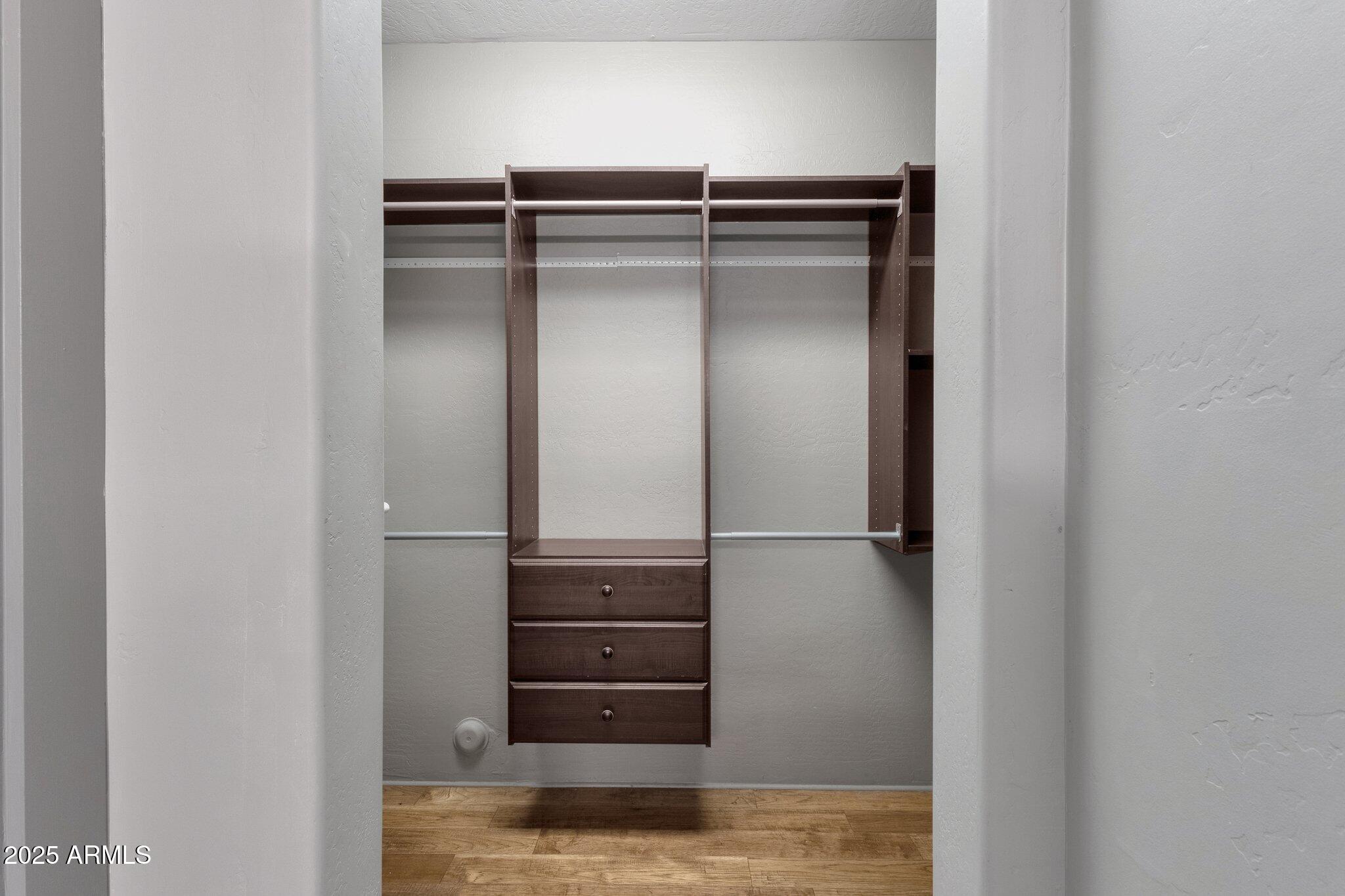 11123 E MONUMENT Drive