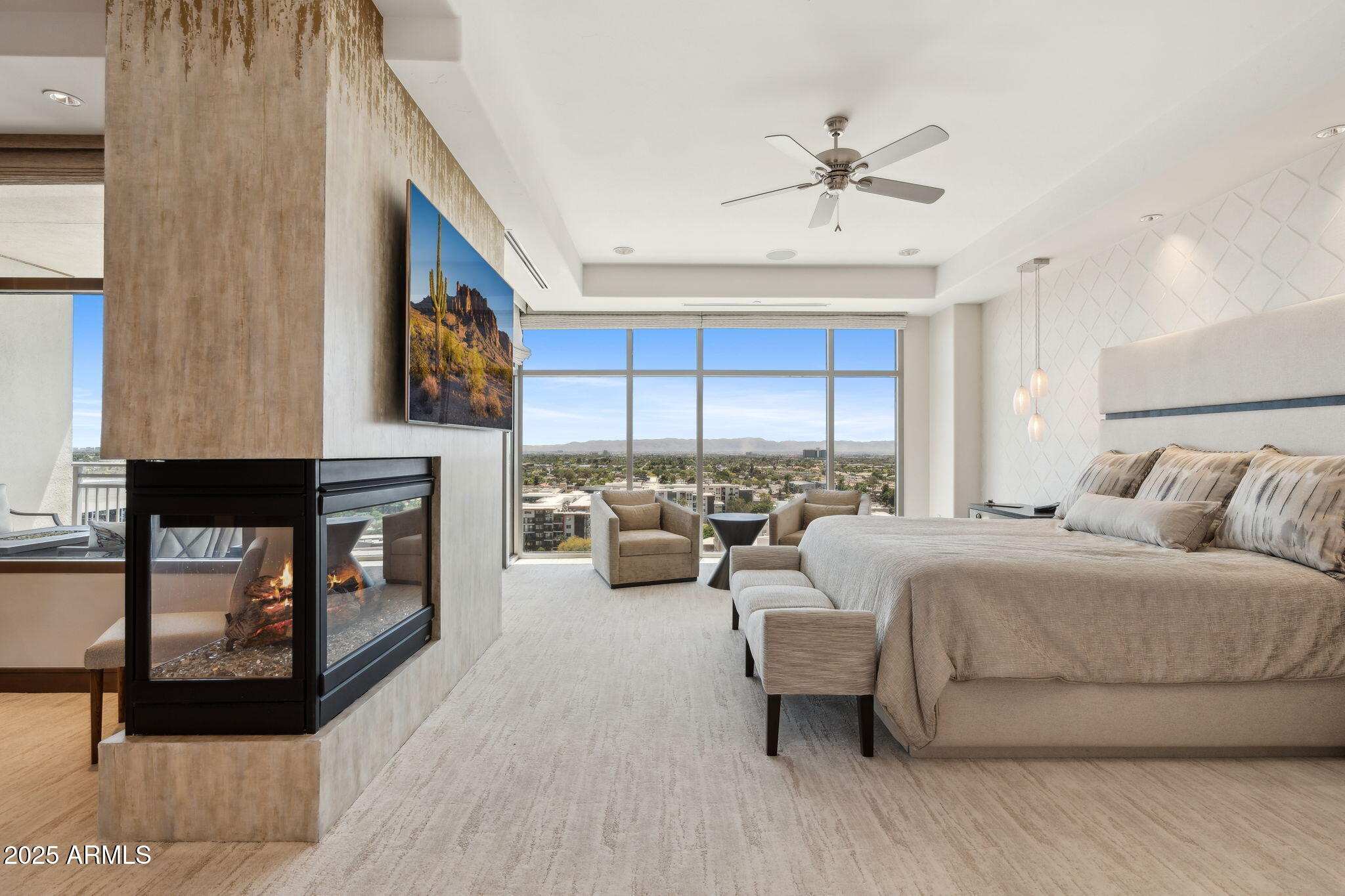 2211 E CAMELBACK Road, 1203