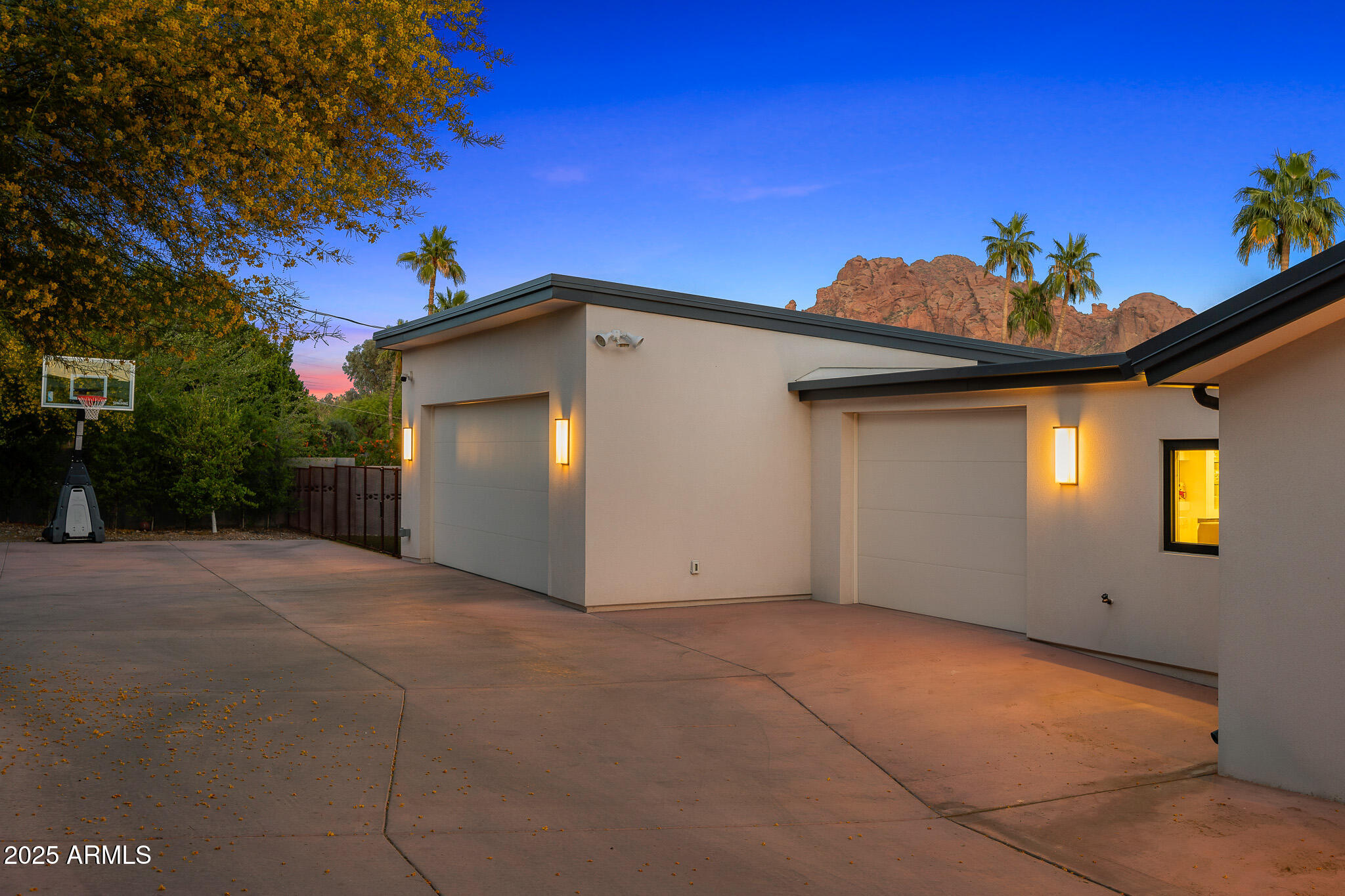 4218 E PALO VERDE Drive