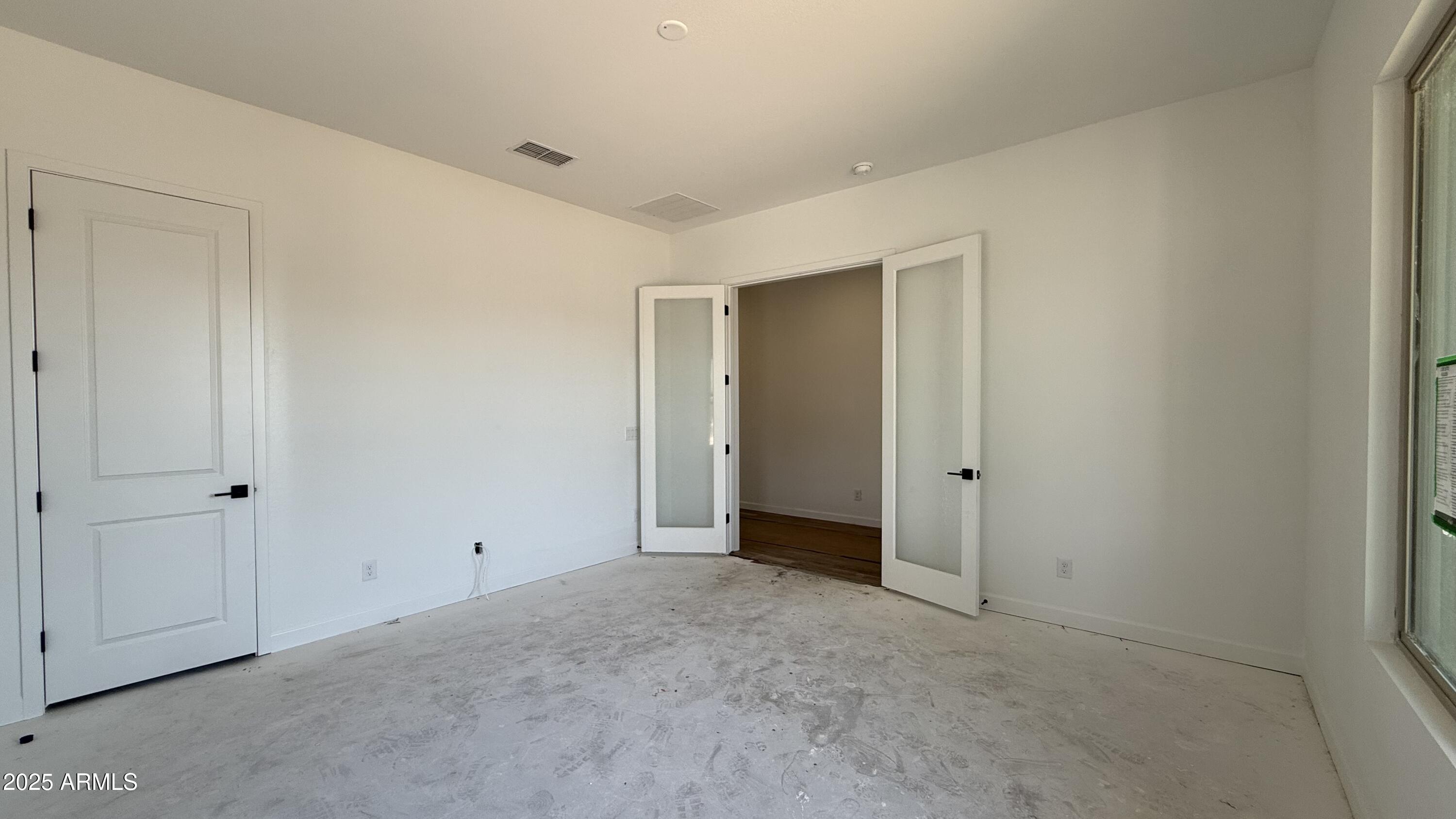 11444 E UTOPIA Avenue