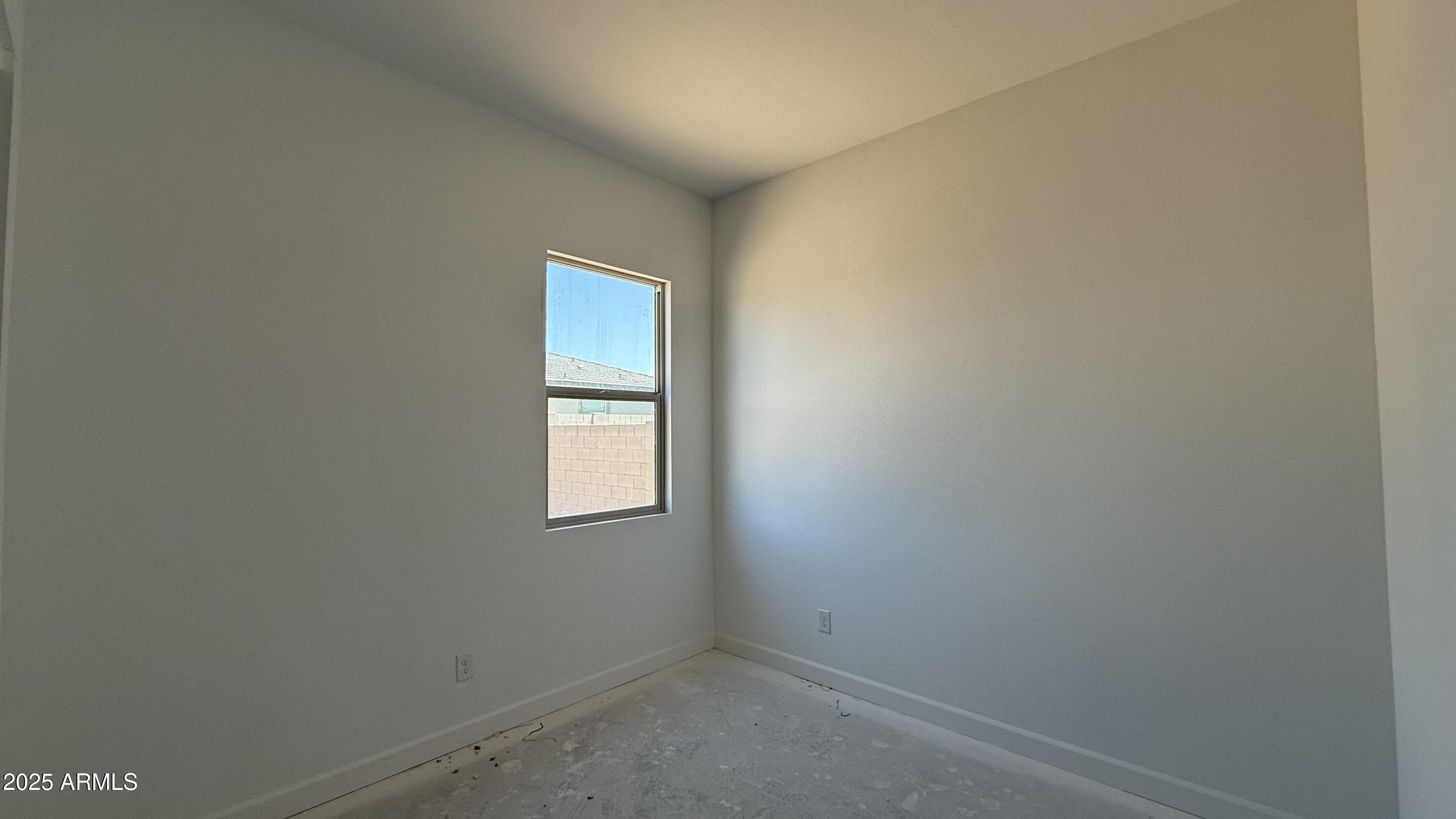 11444 E UTOPIA Avenue