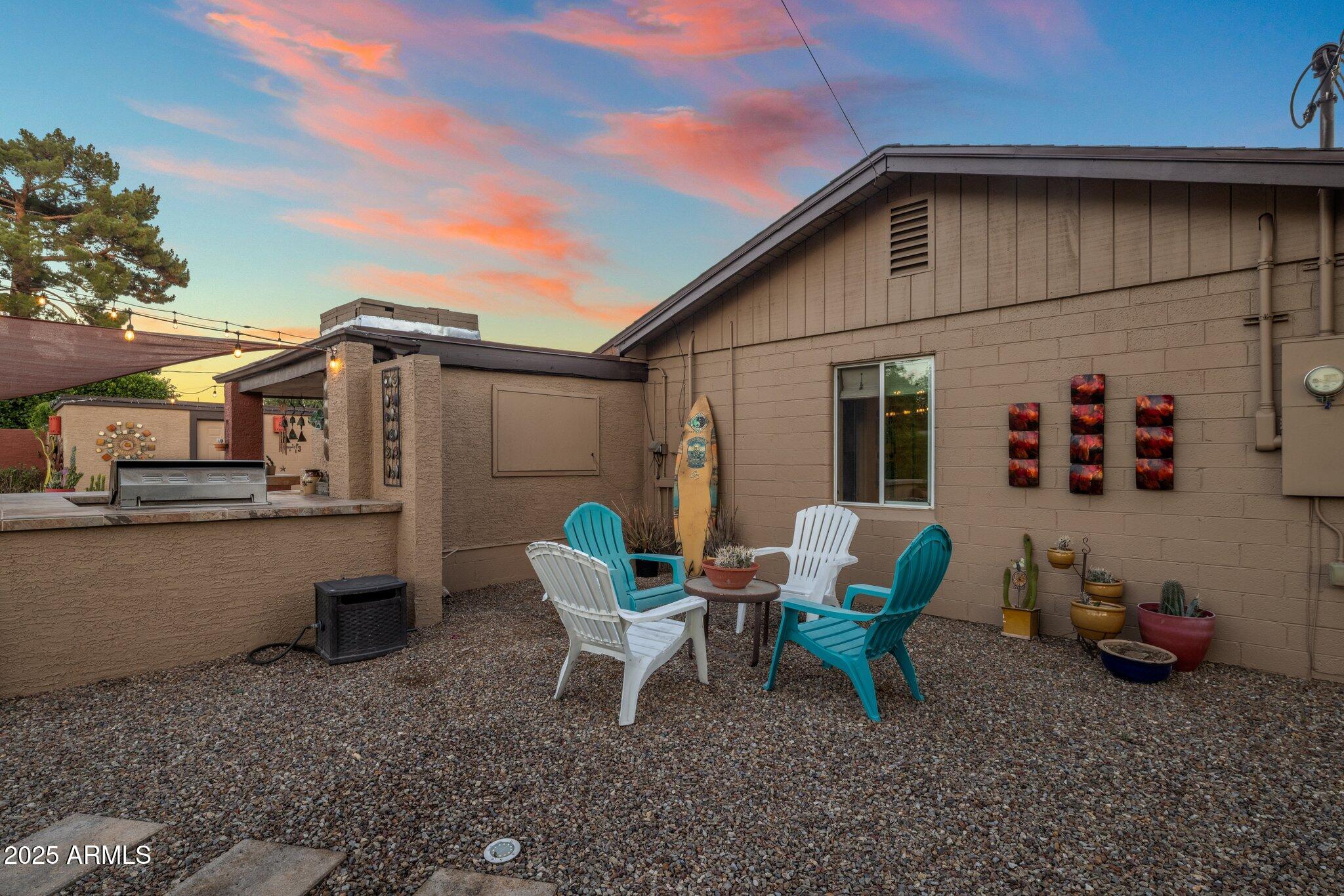 1640 E SOLANO Drive