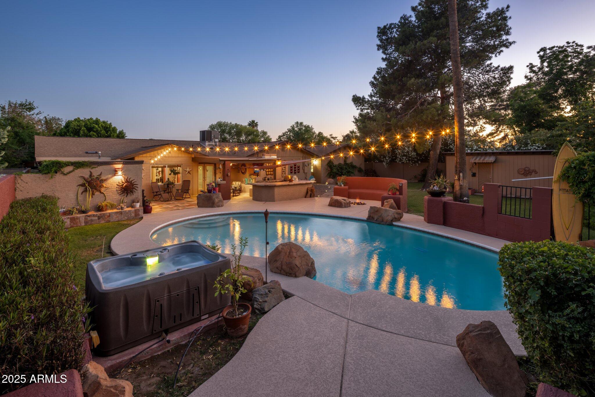 1640 E SOLANO Drive