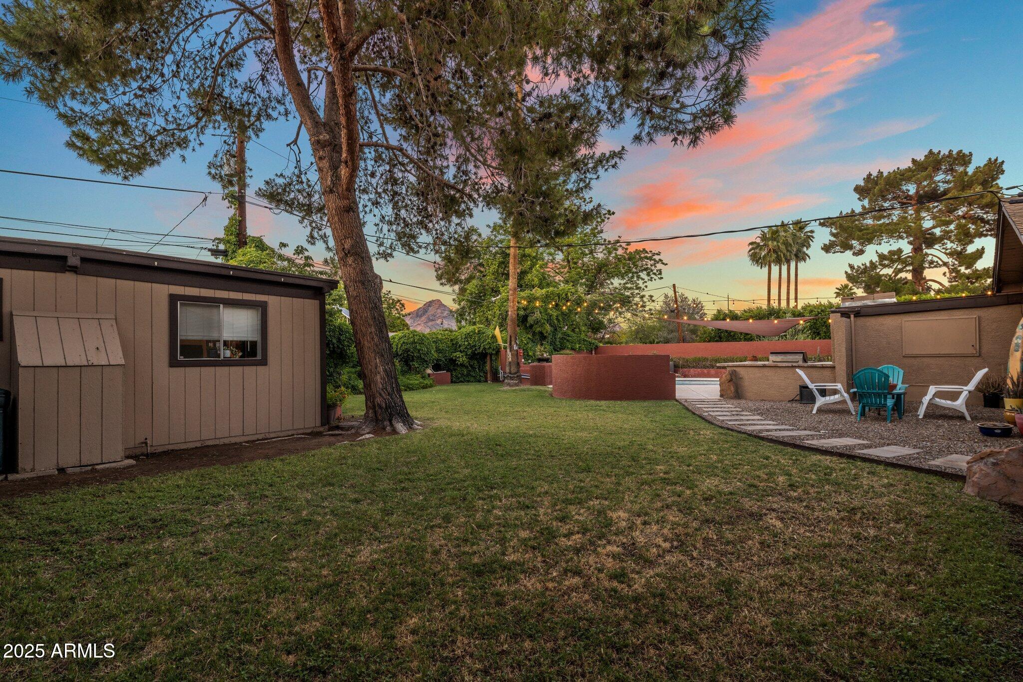 1640 E SOLANO Drive