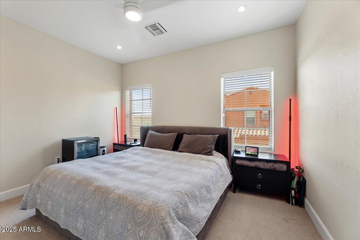 3935 E ROUGH RIDER Road, 1016