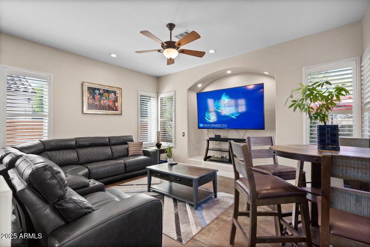 22634 N 47TH Place