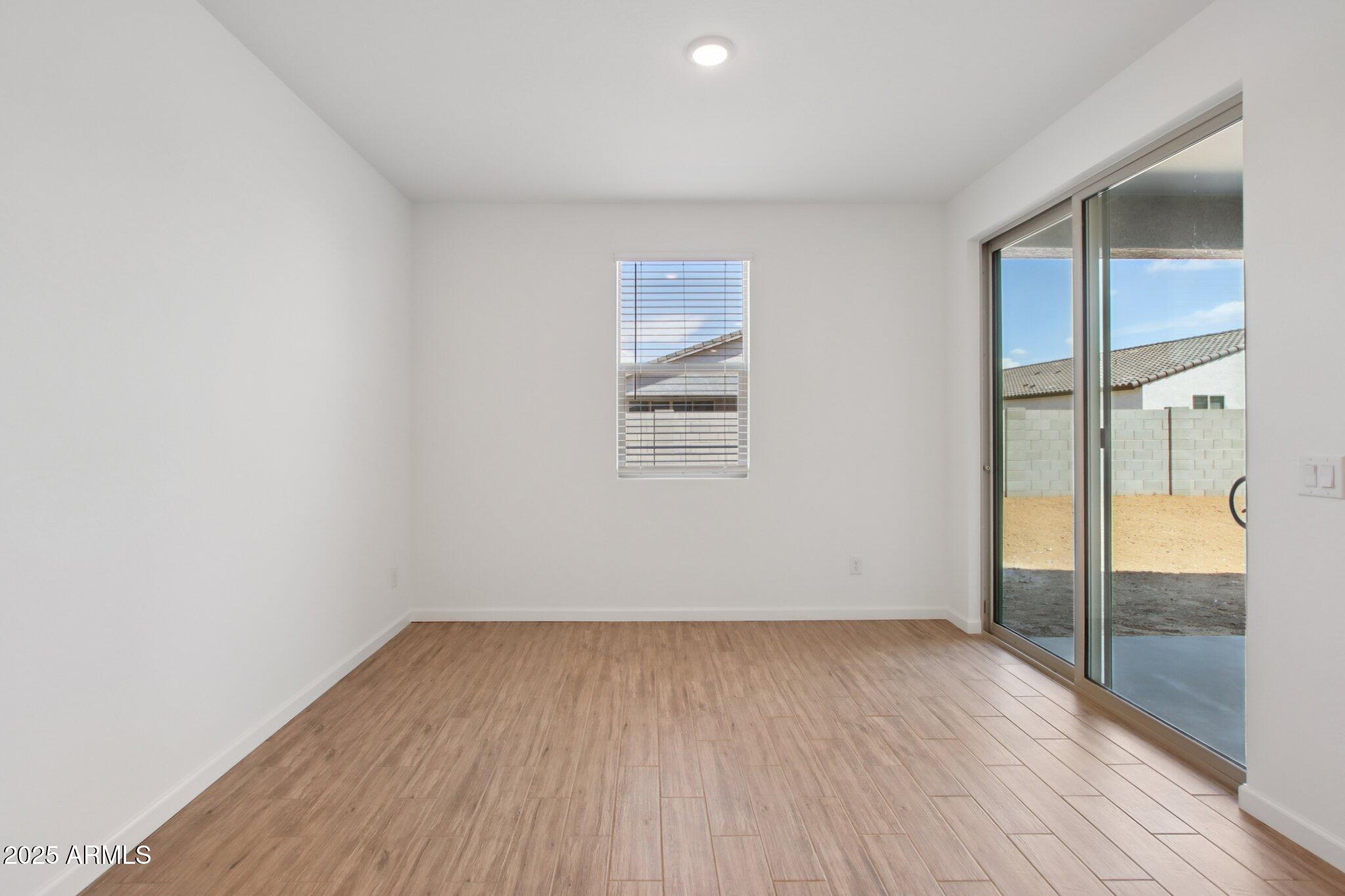 15734 W BROWN Street