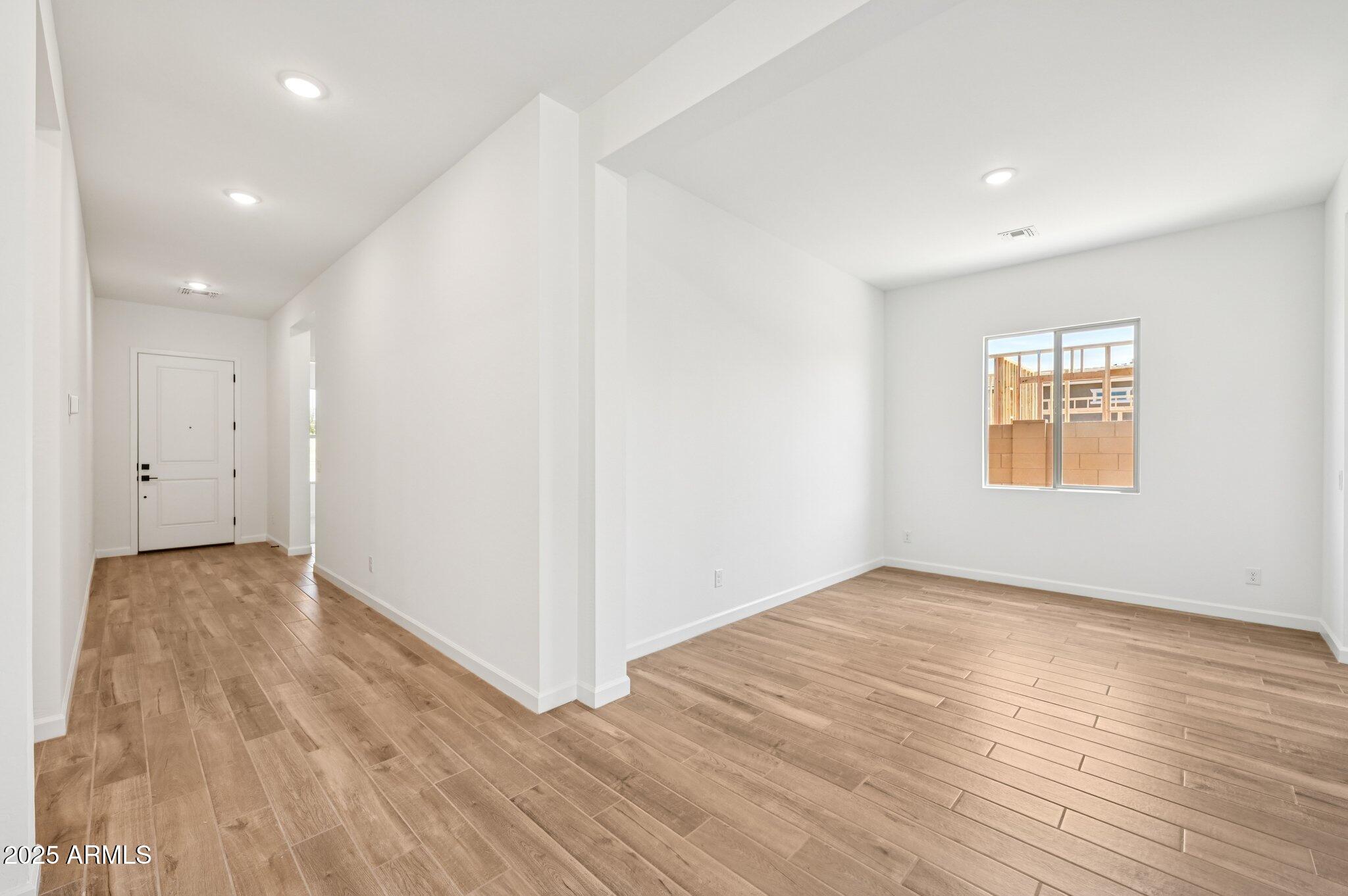 22937 E TWIN ACRES Drive