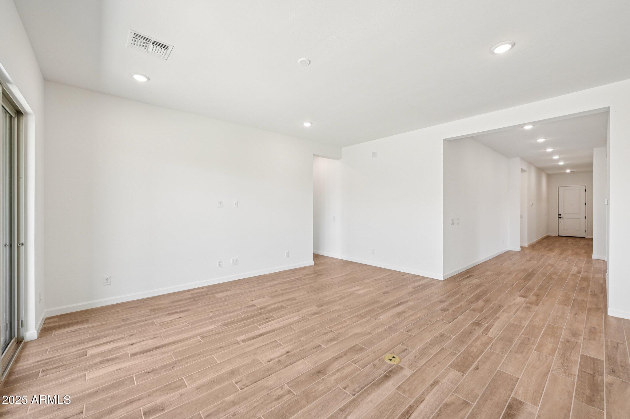 22937 E TWIN ACRES Drive