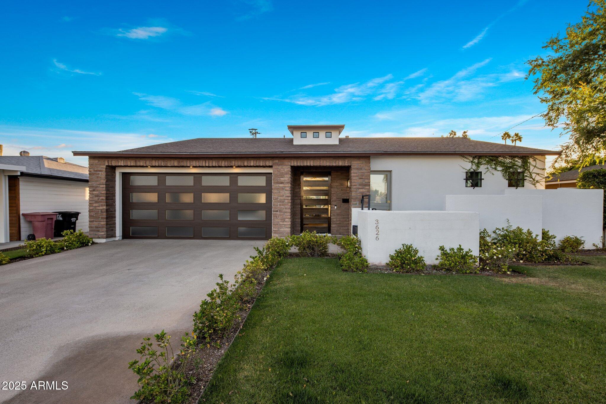 3626 N MOHAVE Way