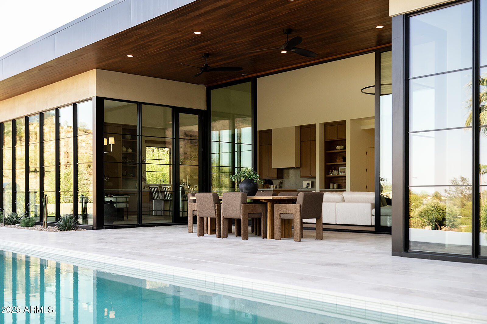 7215 N BLACK ROCK Trail