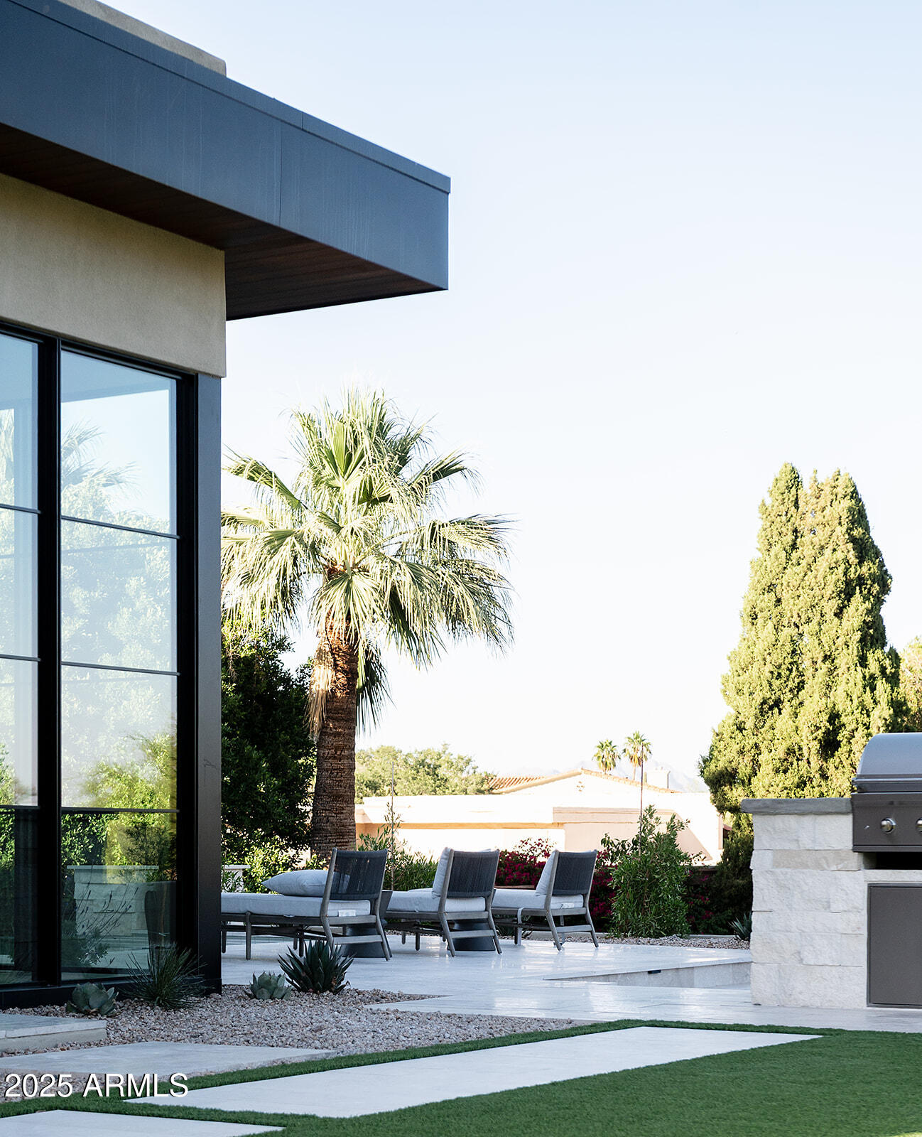 7215 N BLACK ROCK Trail