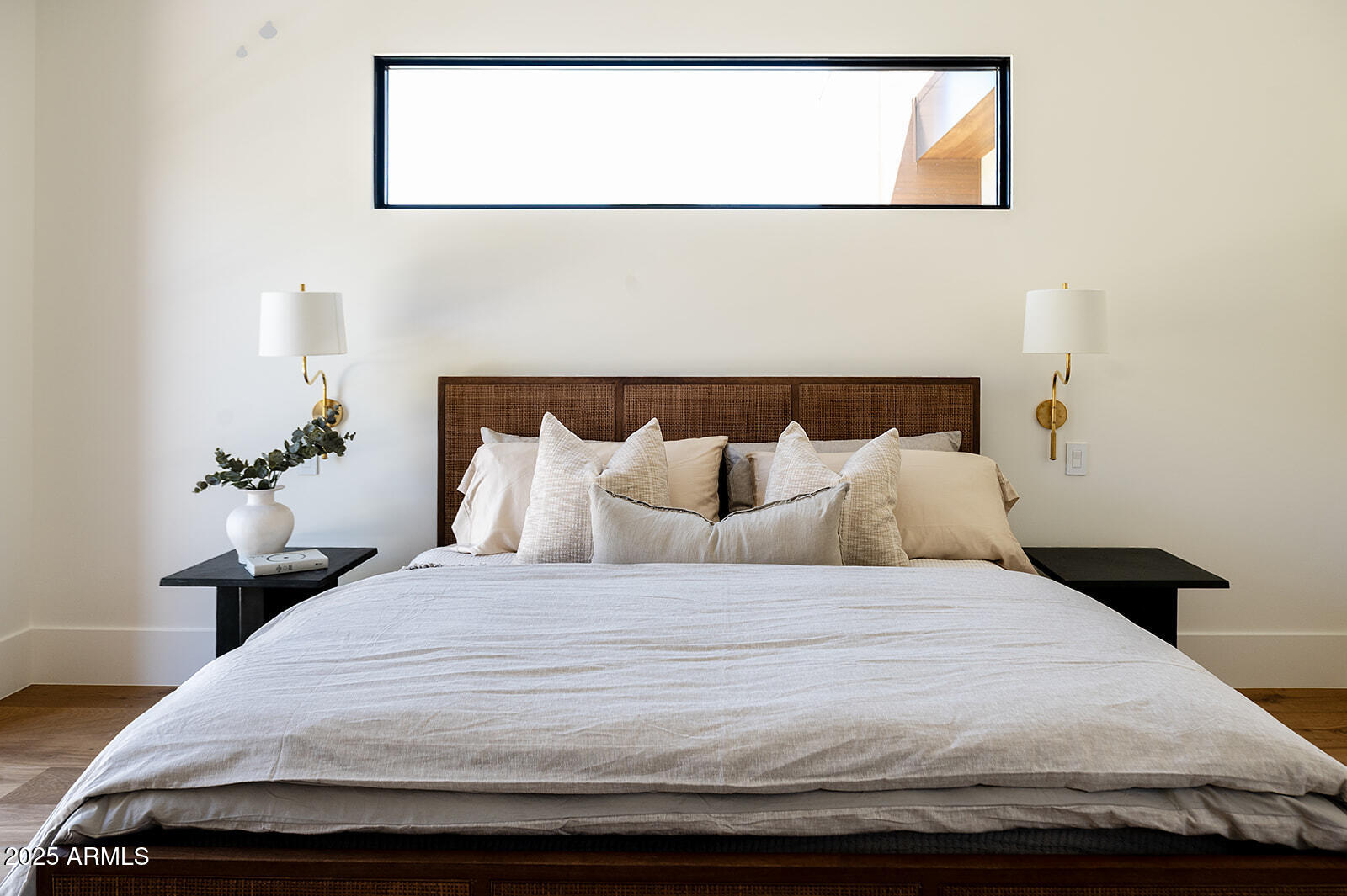 7215 N BLACK ROCK Trail