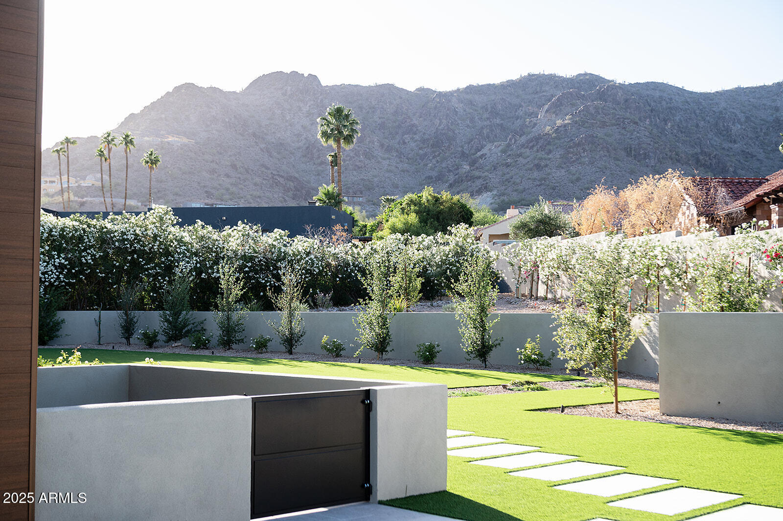 7215 N BLACK ROCK Trail