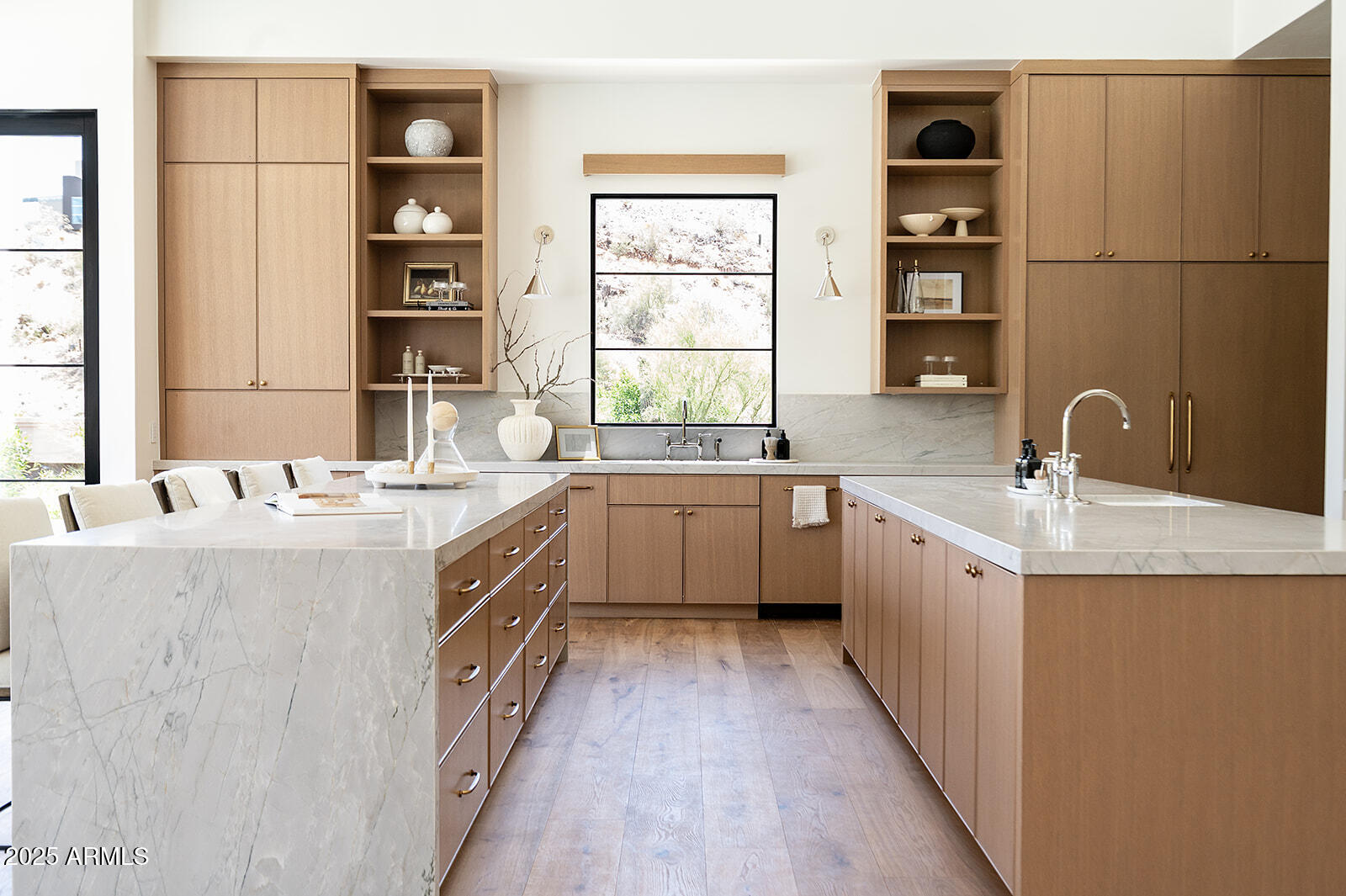 7215 N BLACK ROCK Trail