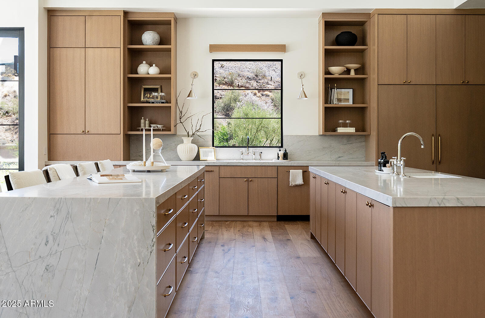 7215 N BLACK ROCK Trail