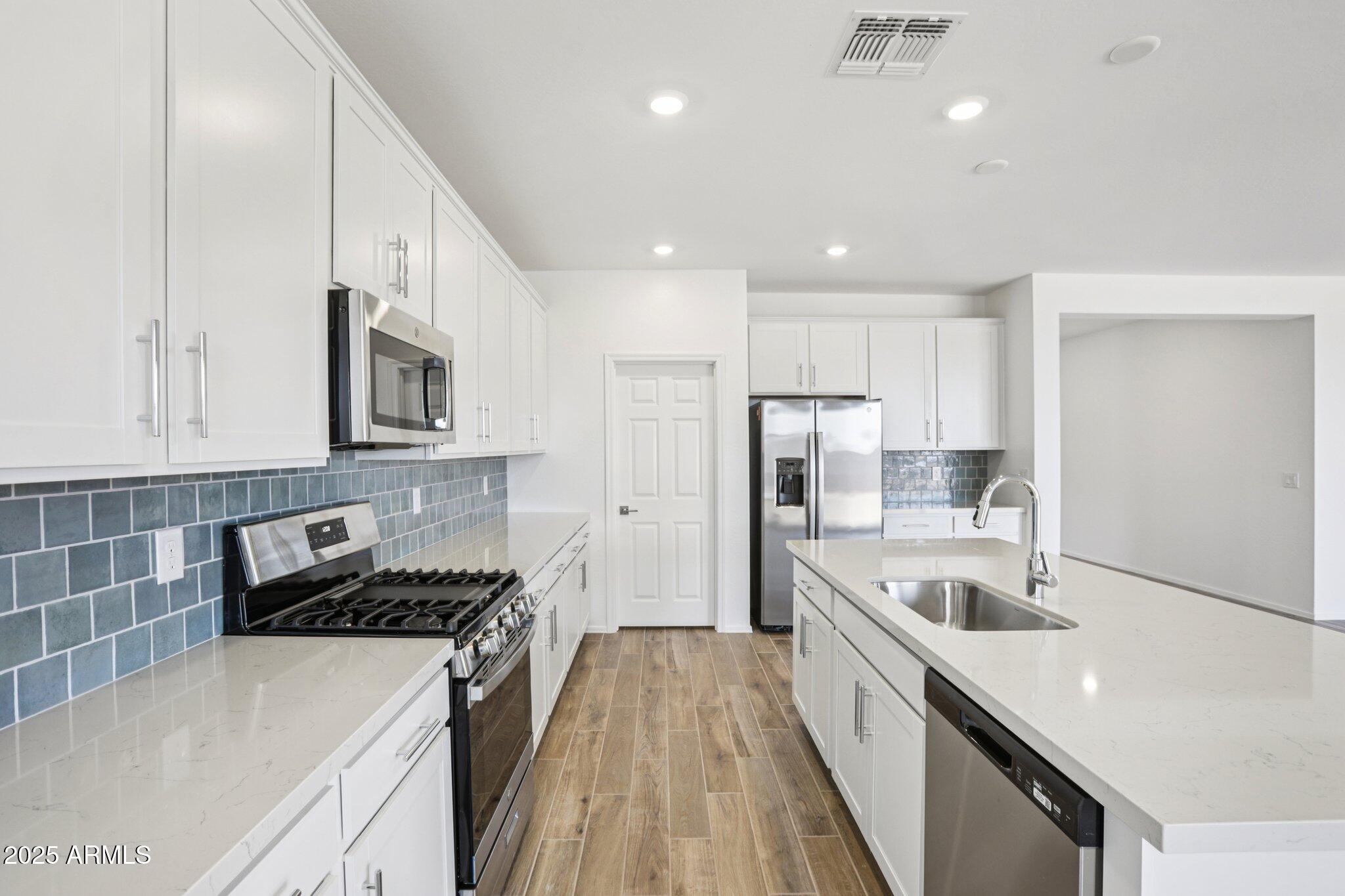 11796 N VANERO Court