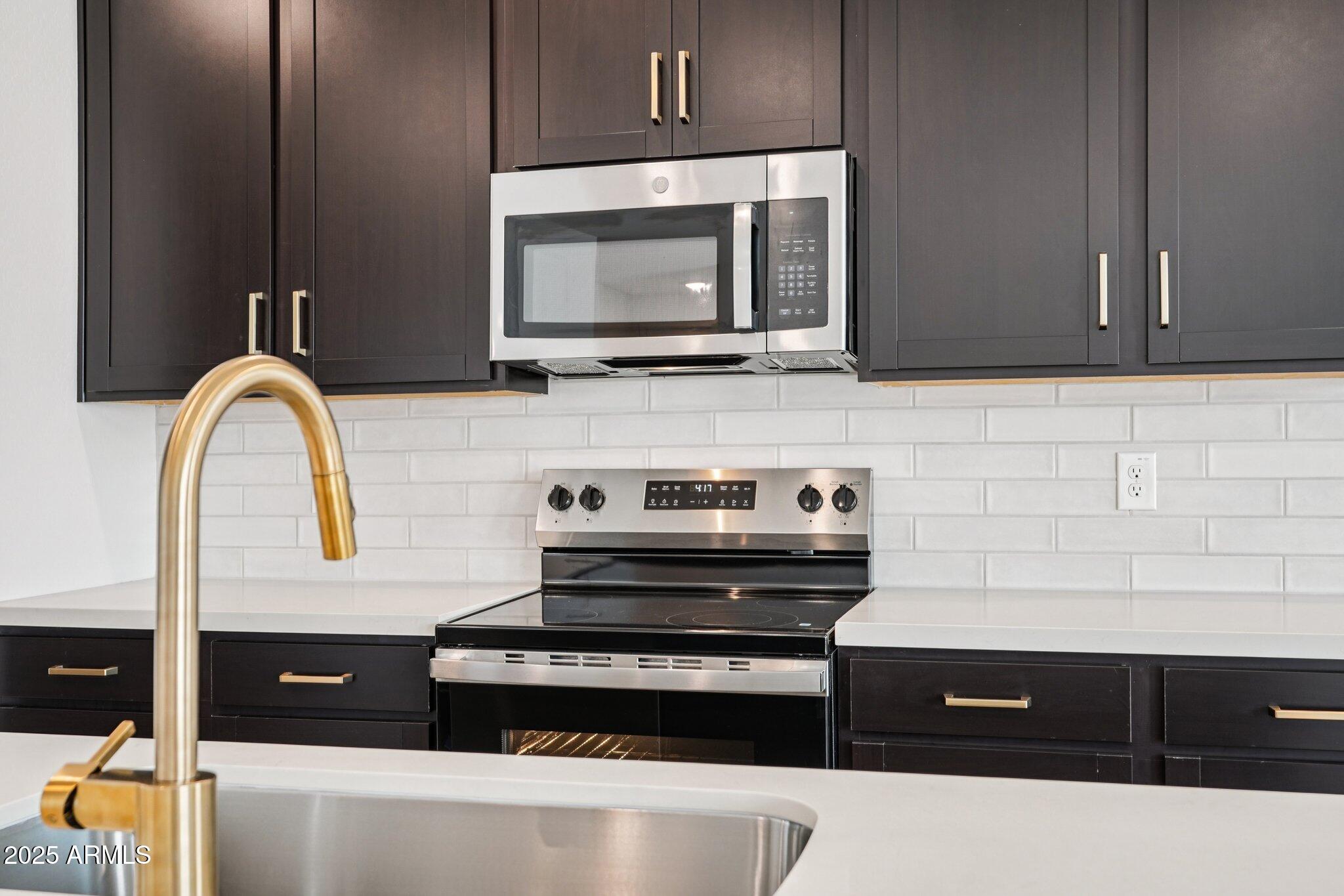 15755 W CAMDEN Avenue