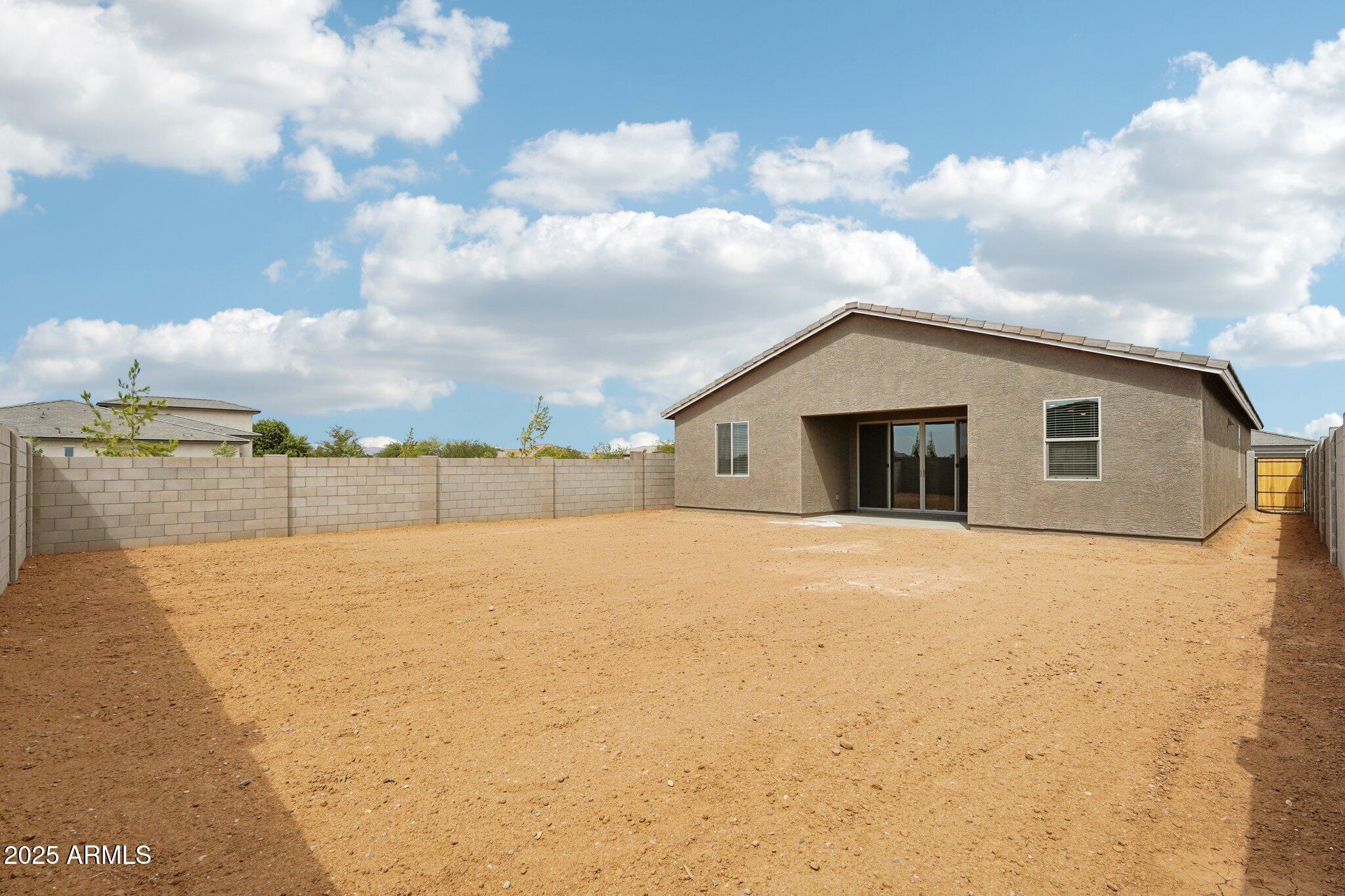 15755 W CAMDEN Avenue