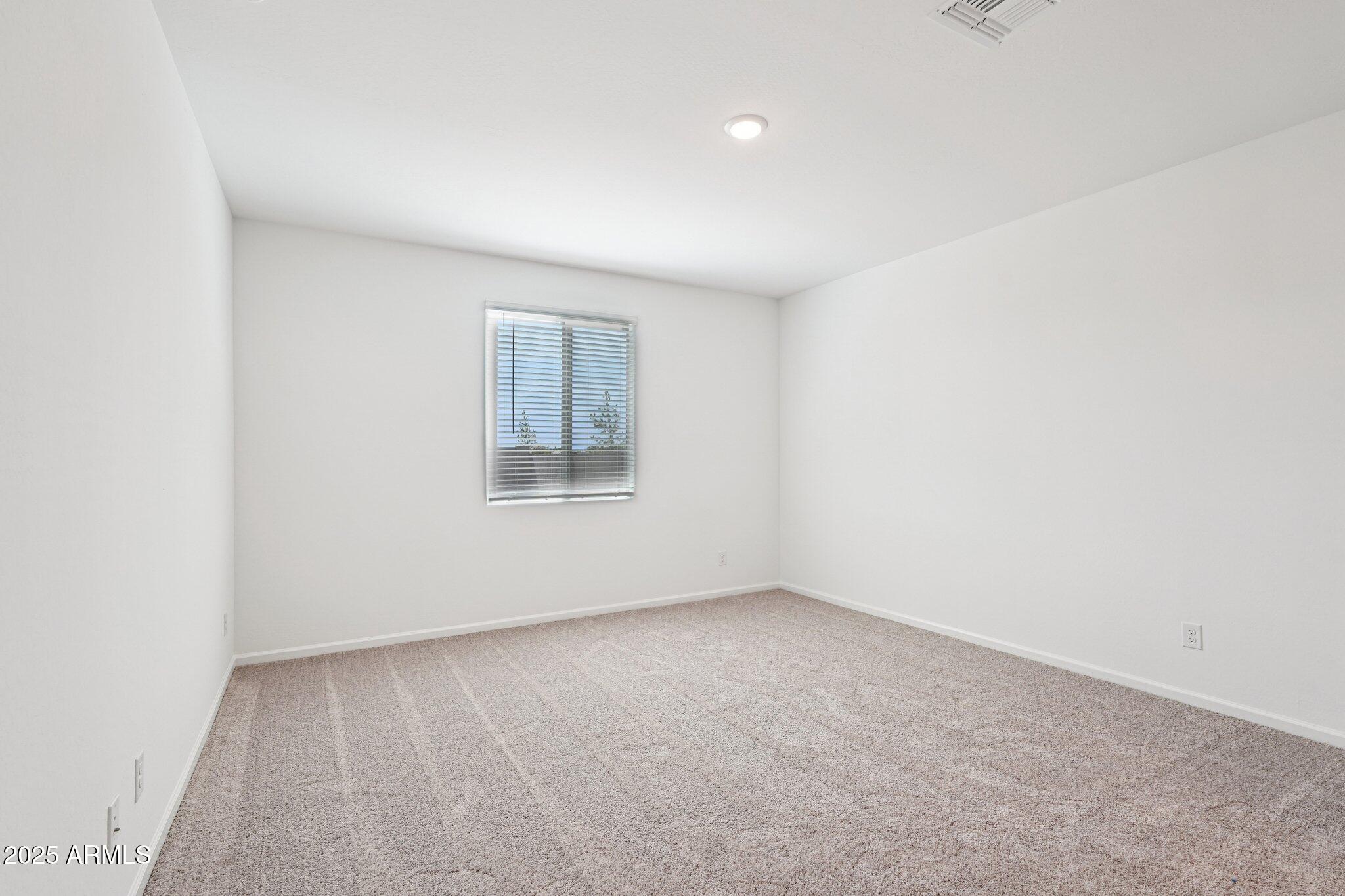 15755 W CAMDEN Avenue