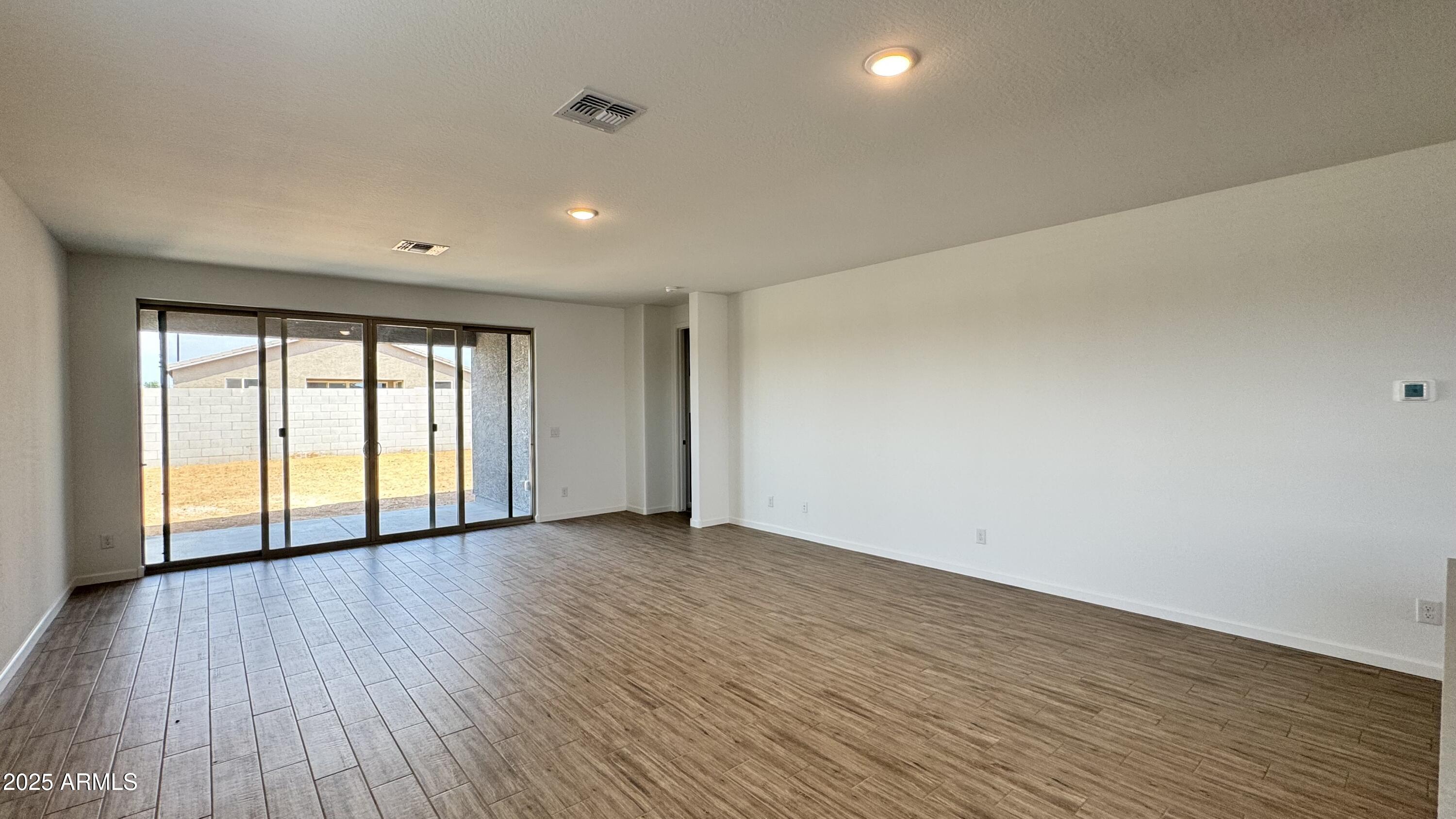 15796 W BERYL Avenue