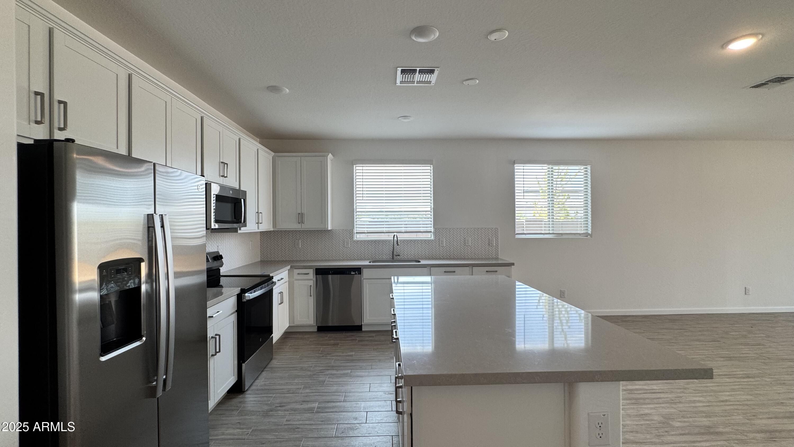 15796 W BERYL Avenue