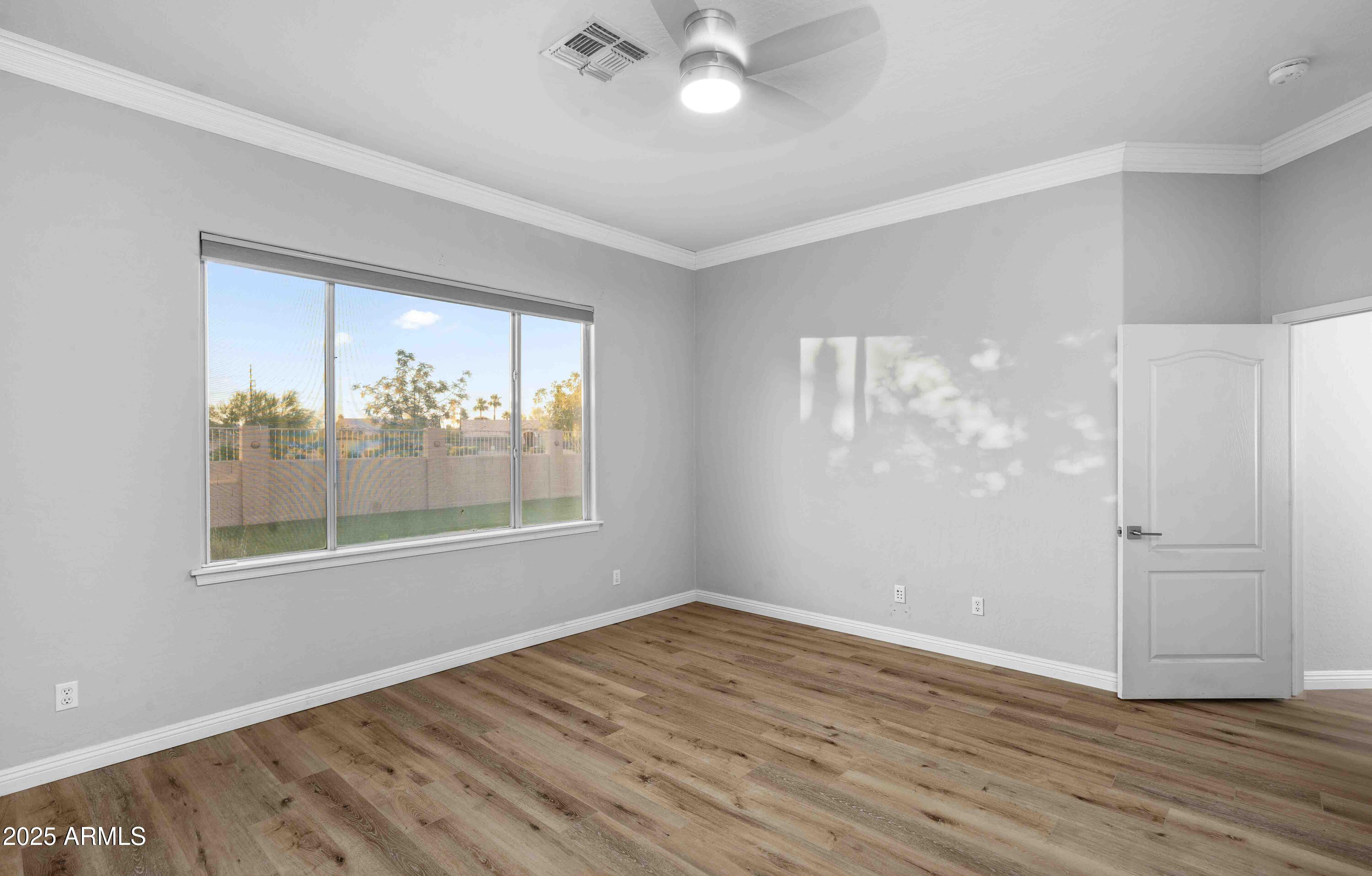 1398 W WINDHAVEN Avenue