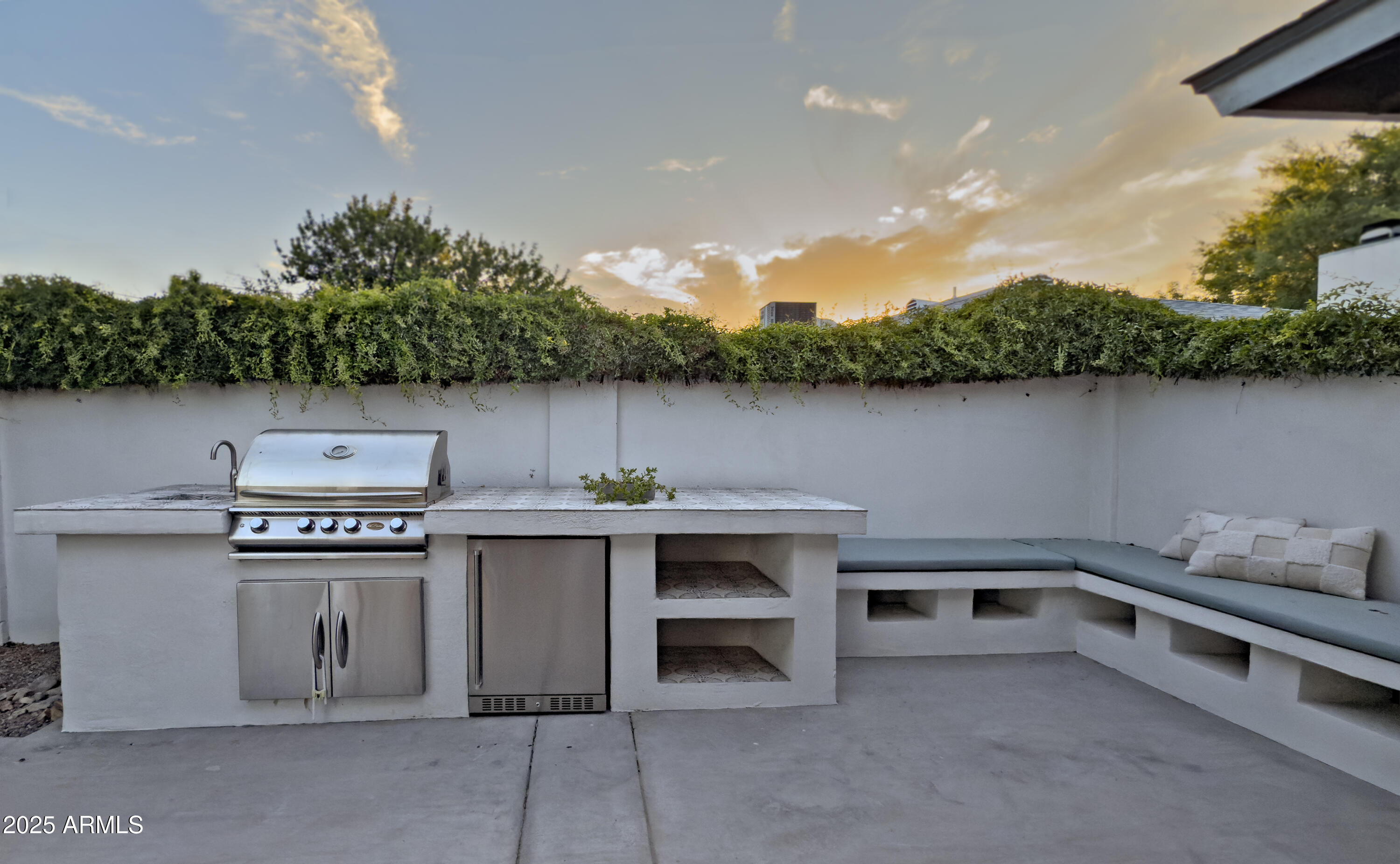 1839 E PALO VERDE Drive