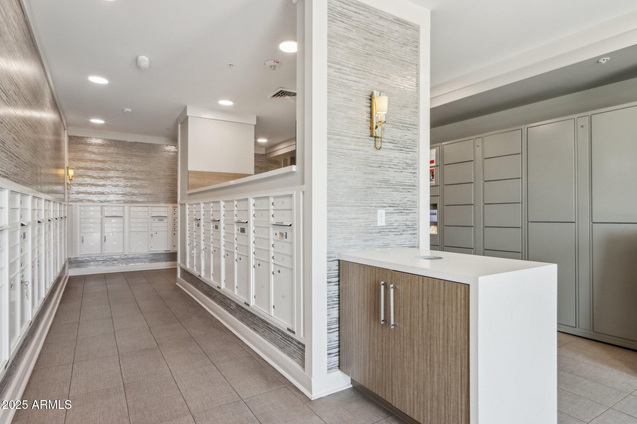 5250 E DEER VALLEY Drive, 247