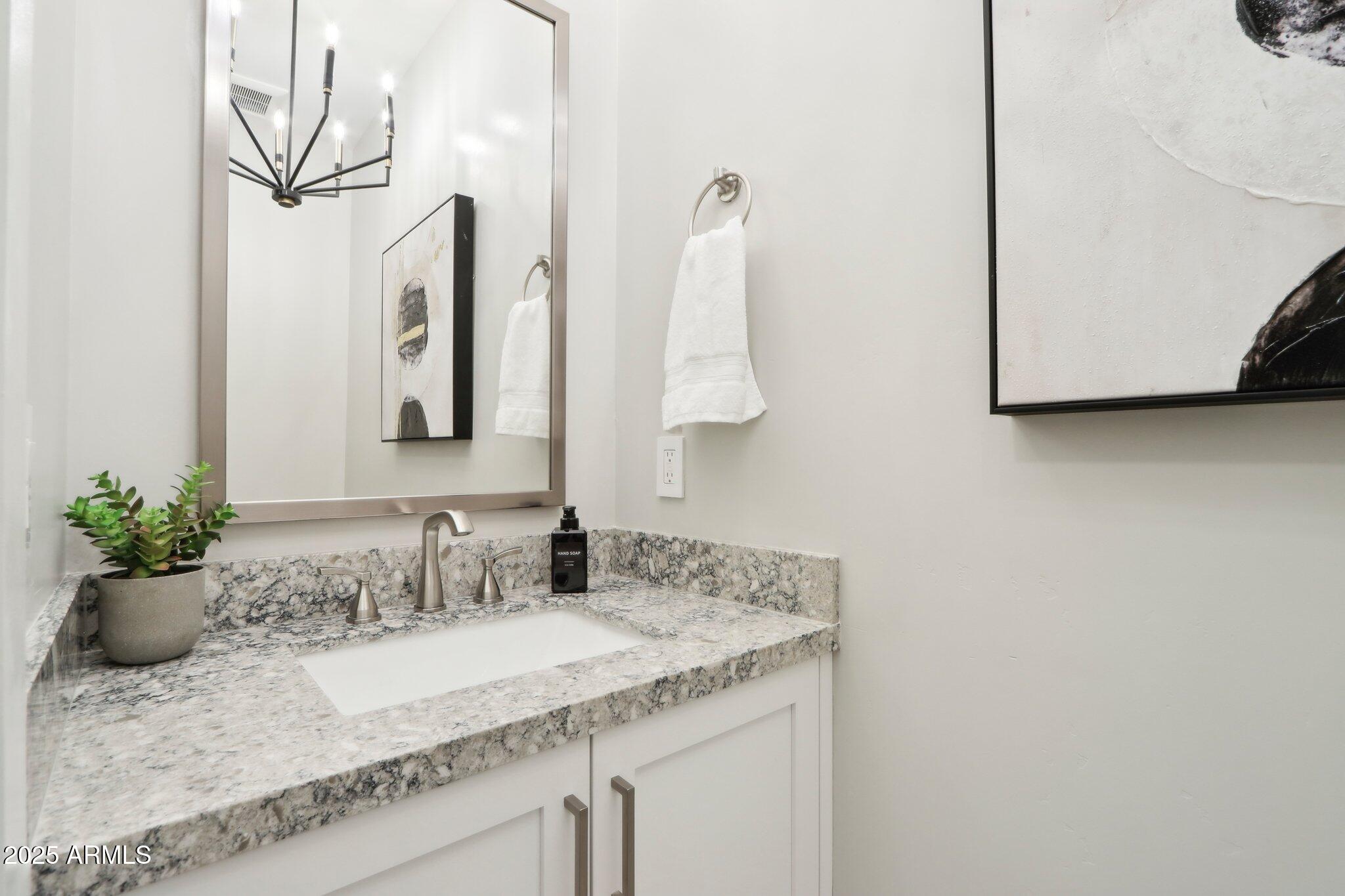 5250 E DEER VALLEY Drive, 247