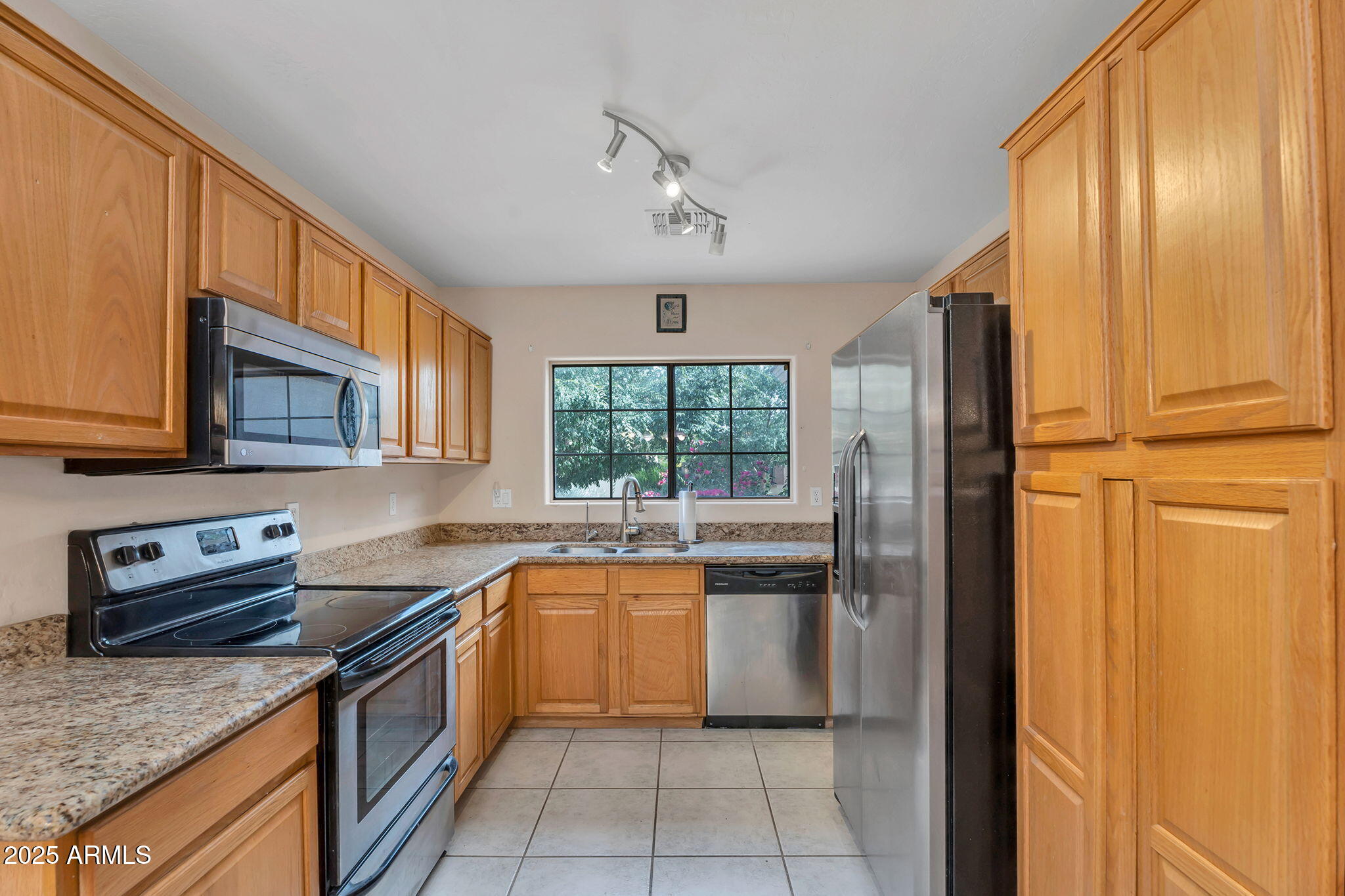 154 W HAYDEN PARK Road