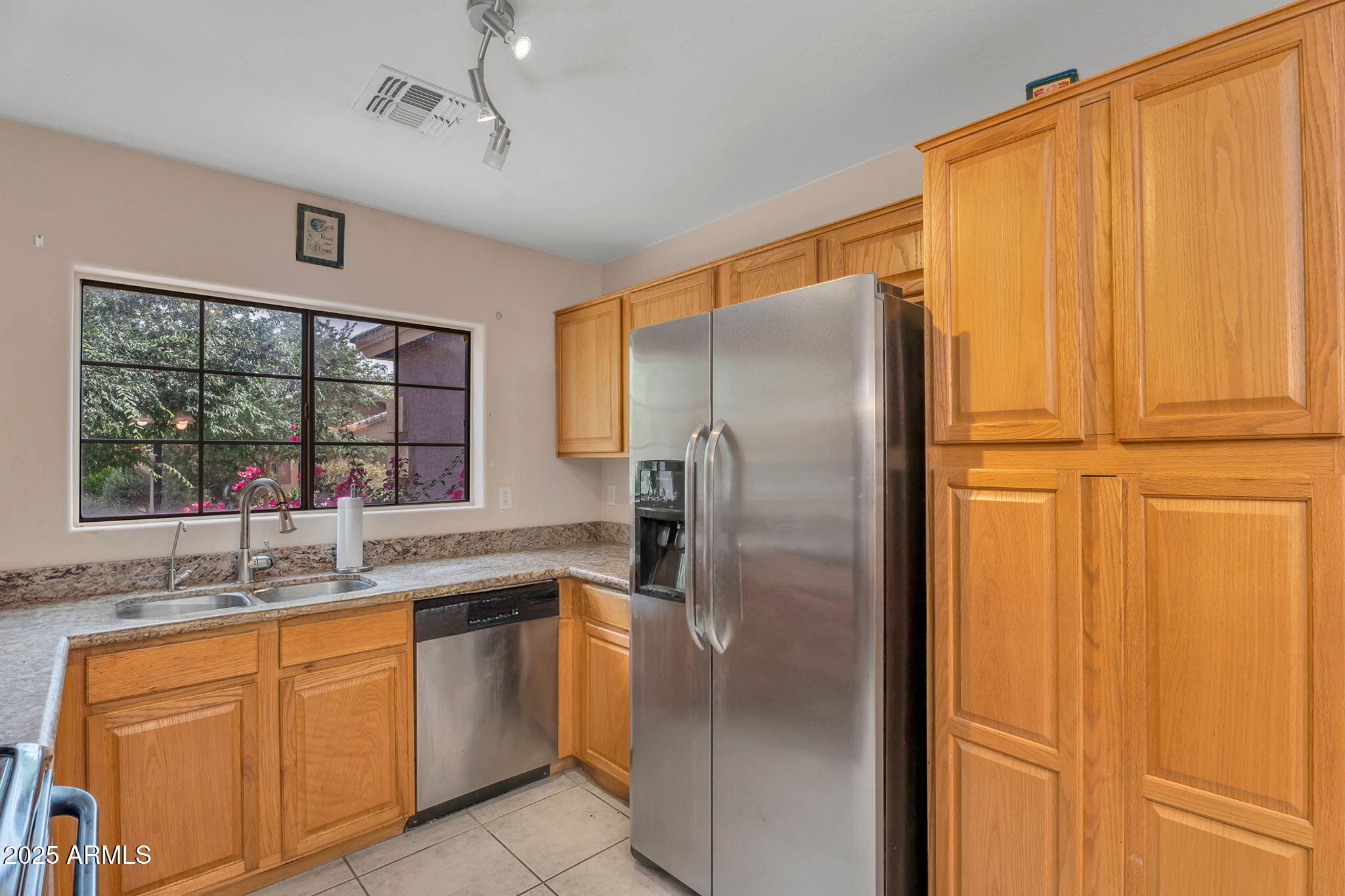 154 W HAYDEN PARK Road