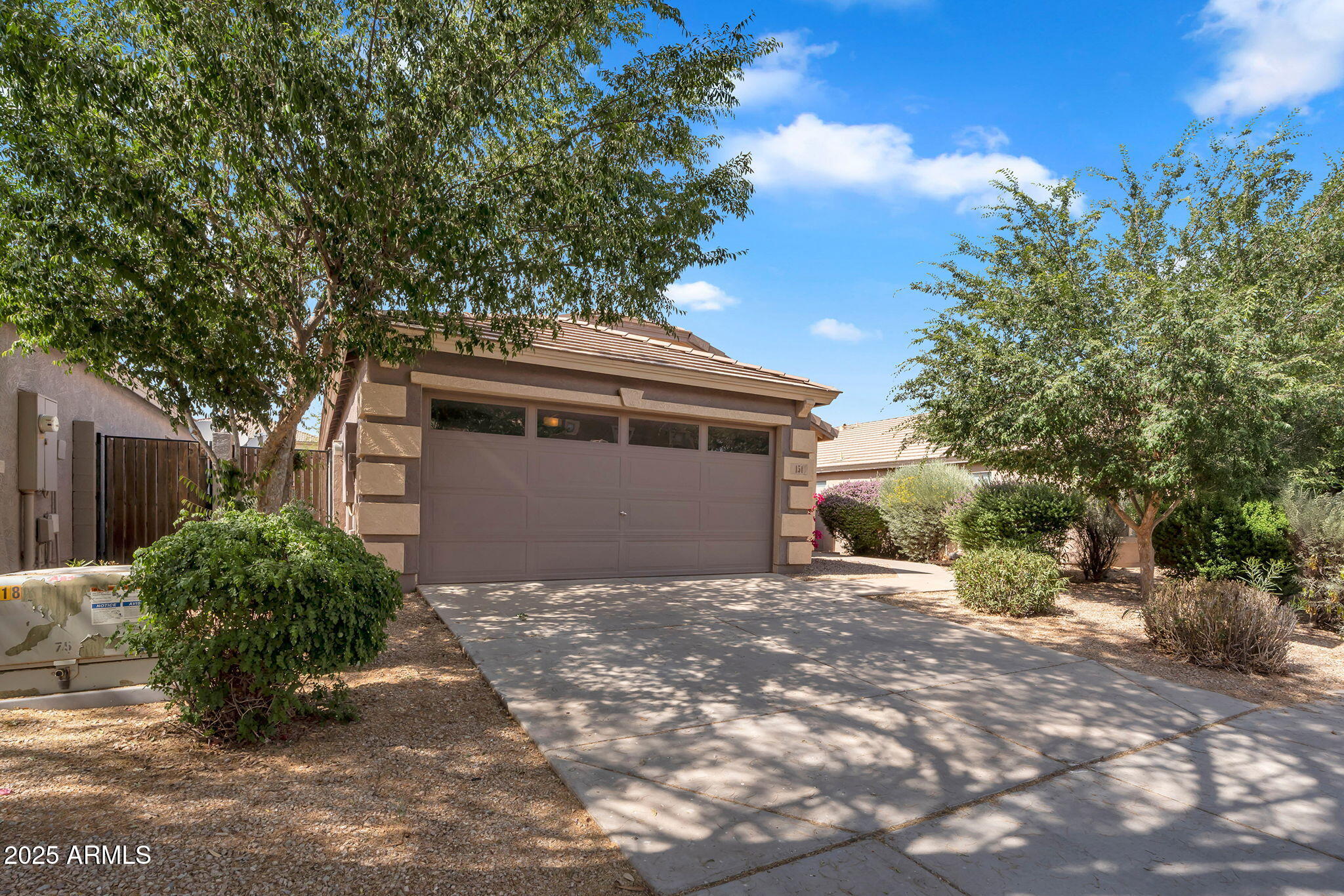 154 W HAYDEN PARK Road