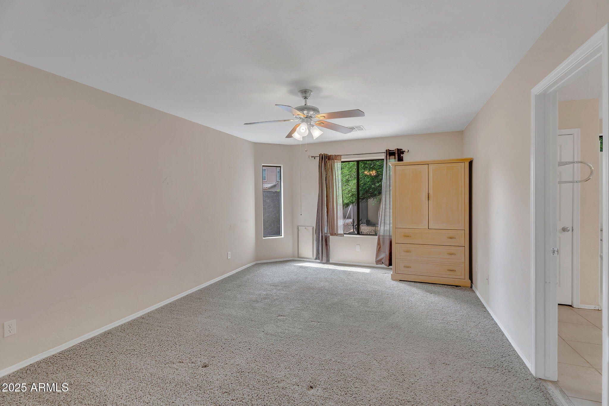 154 W HAYDEN PARK Road