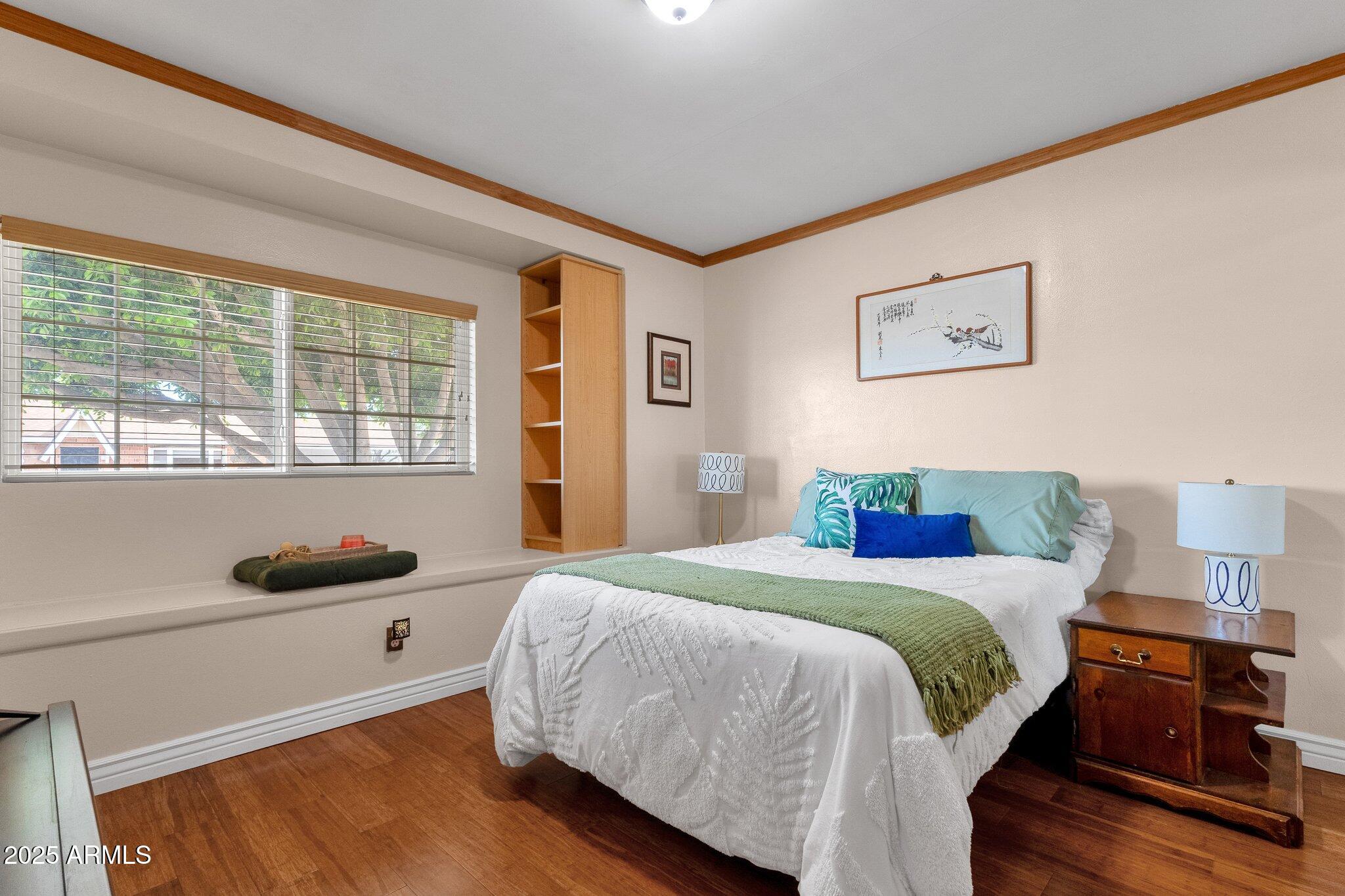 8644 E ROANOKE Avenue